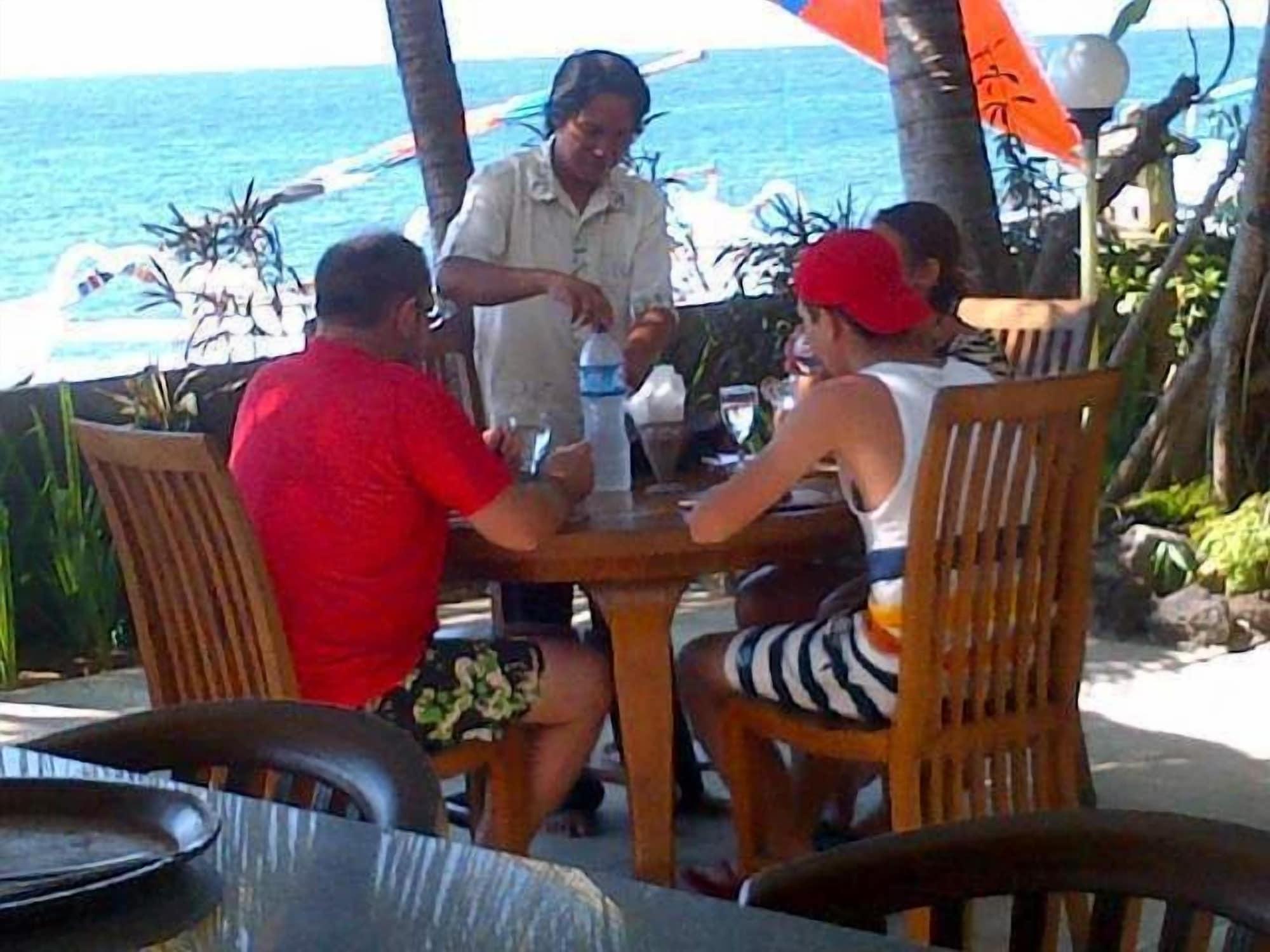 Restaurant Apa Kabar Villas