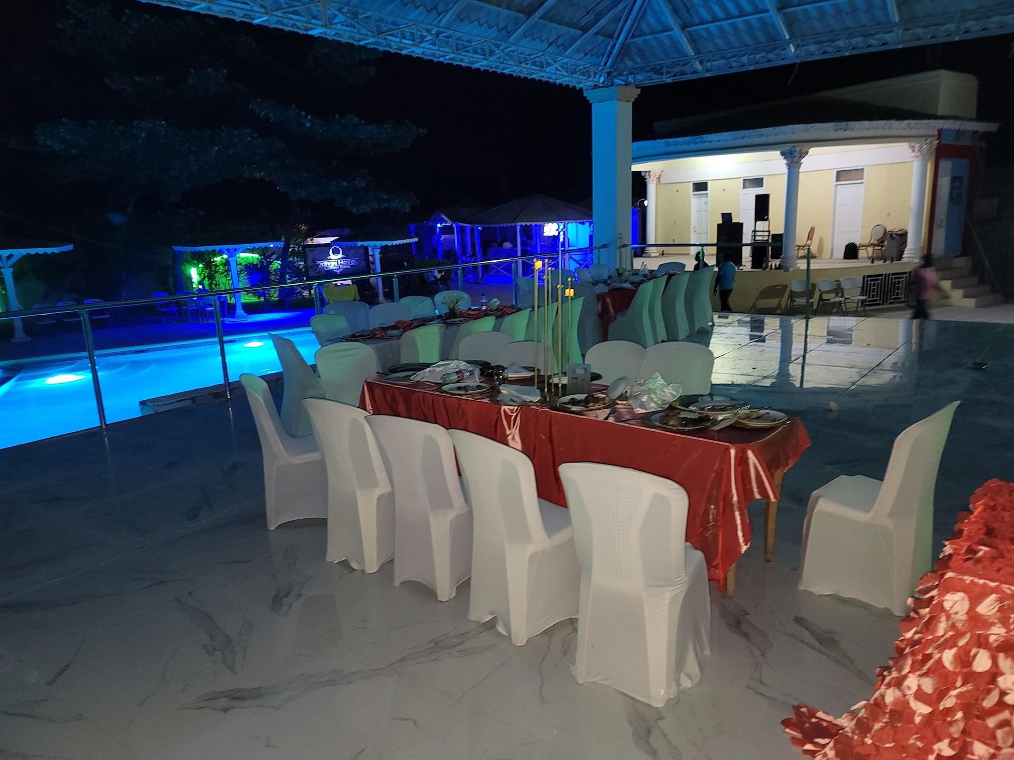 Restaurant Odivin Hotel Luxury Suite
