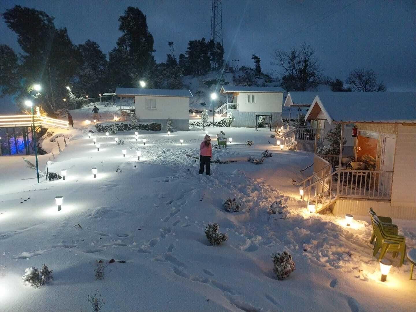 Comodidades del Alojamiento The Grand View Resort Buranskhanda Dhanaulti
