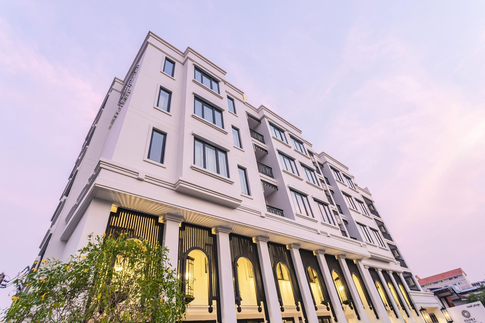 Varios Glory Boutique Suite
