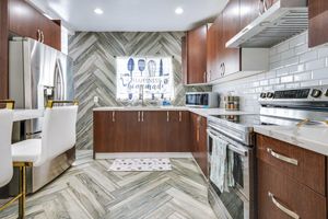 Alquiler Vacacional - 7 Mi to Downtown: East Los Angeles Apartment