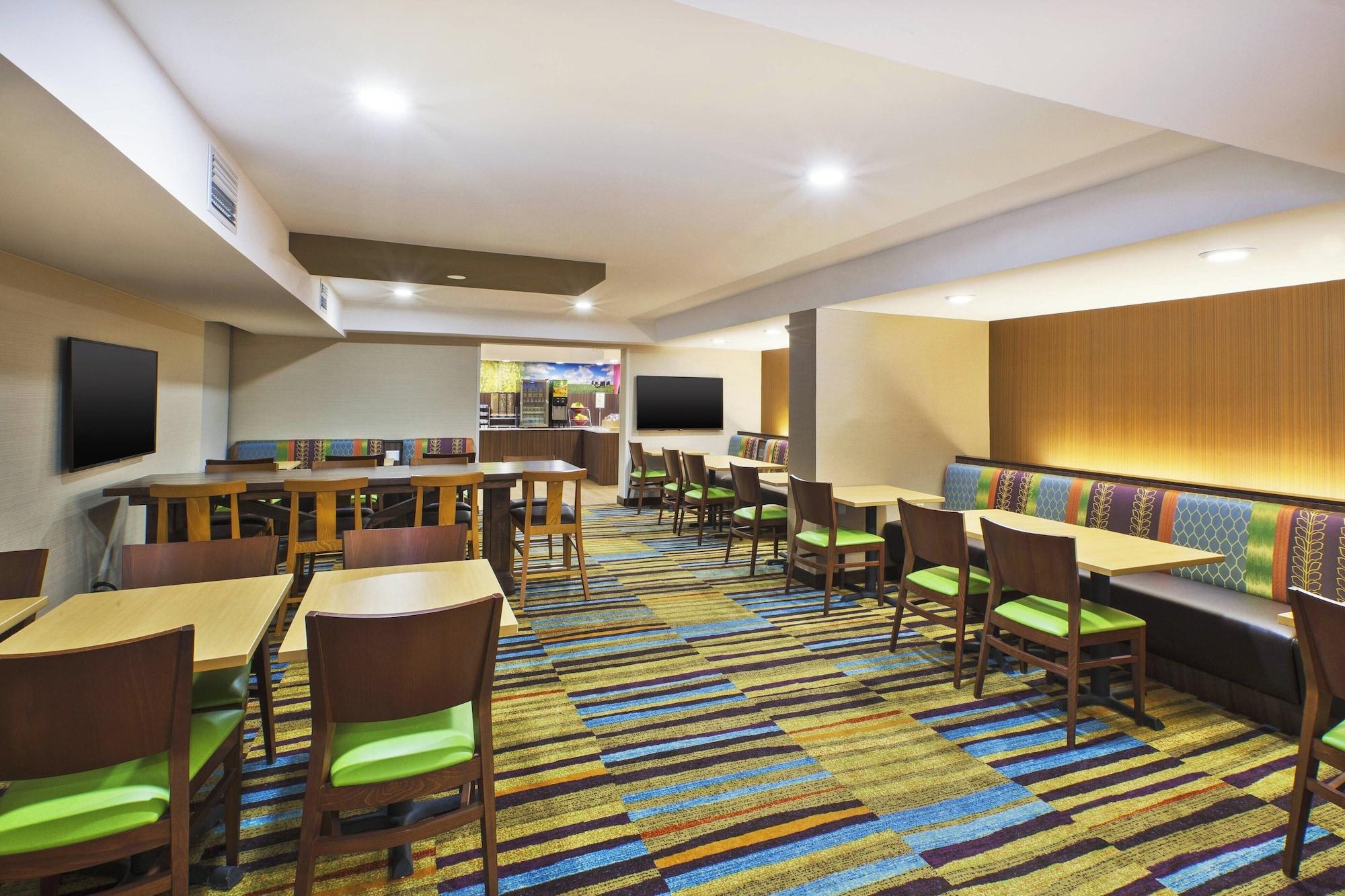 Restaurant Fairfield by Marriott Inn & Suites Herndon Reston