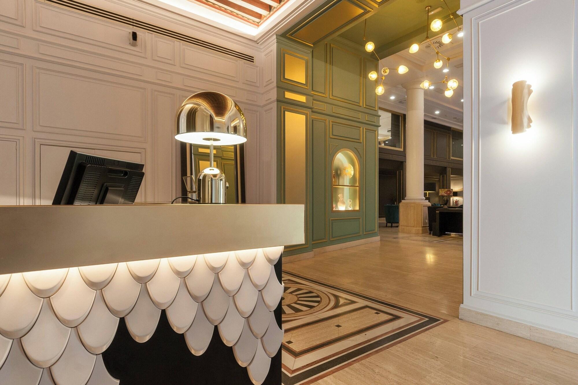 Vista Lobby Eugenia de Montijo, Autograph Collection