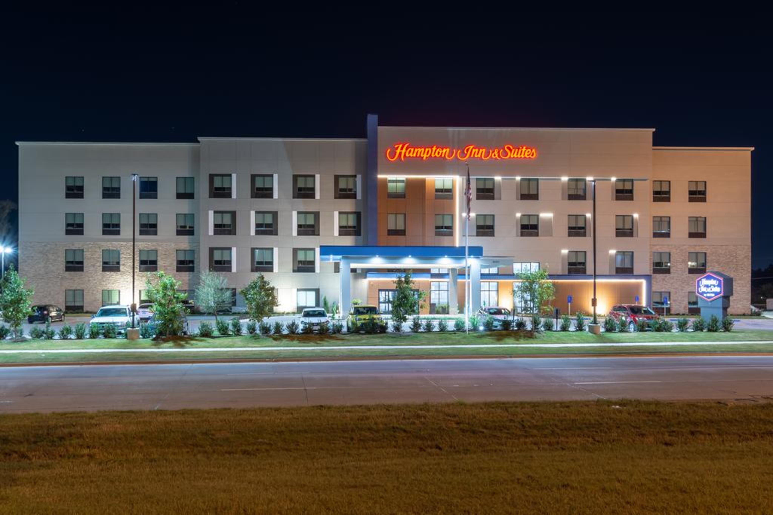 Vista Exterior Hampton Inn & Suites Dallas East