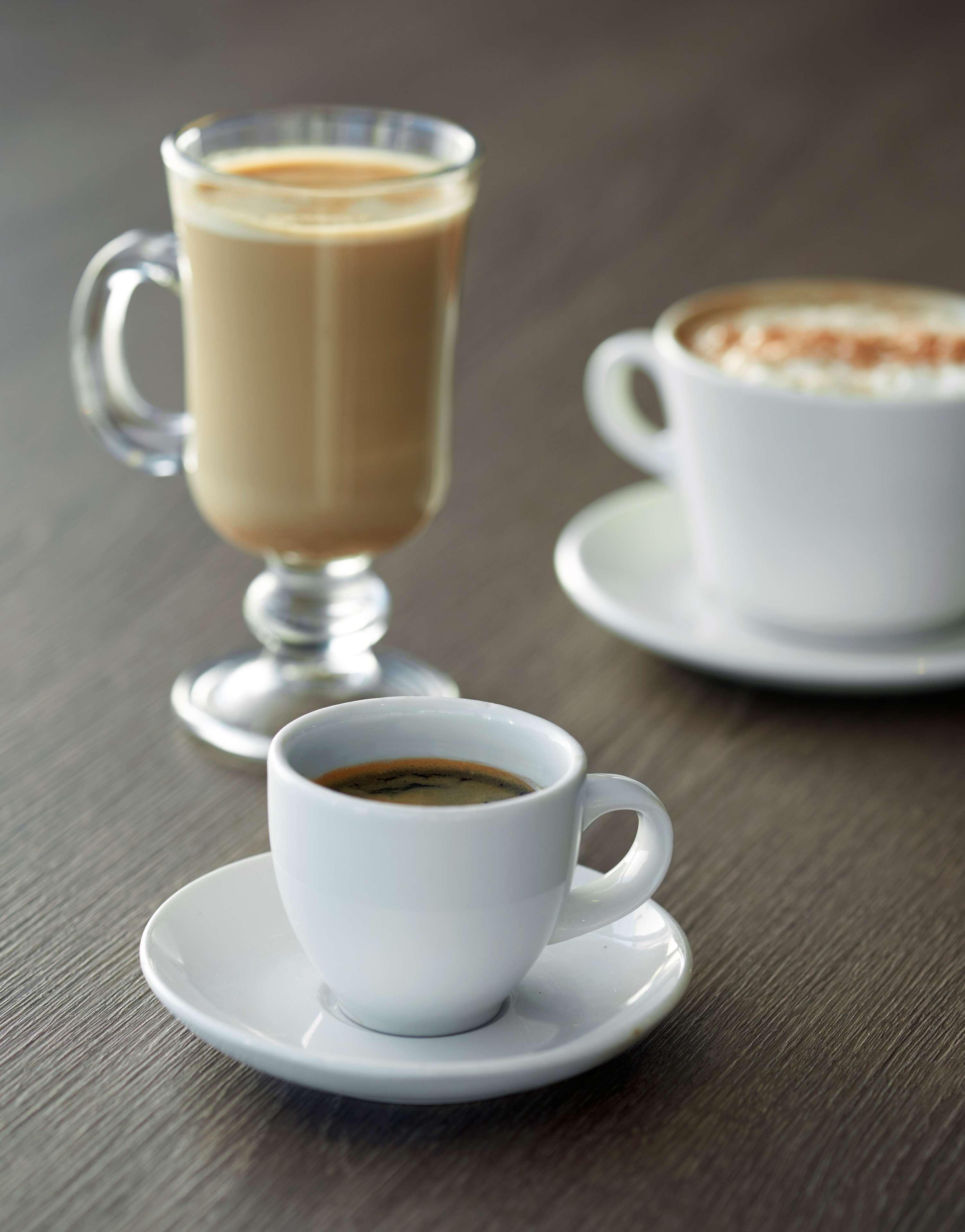 Bar/Salón Hyatt Place London Heathrow Airport