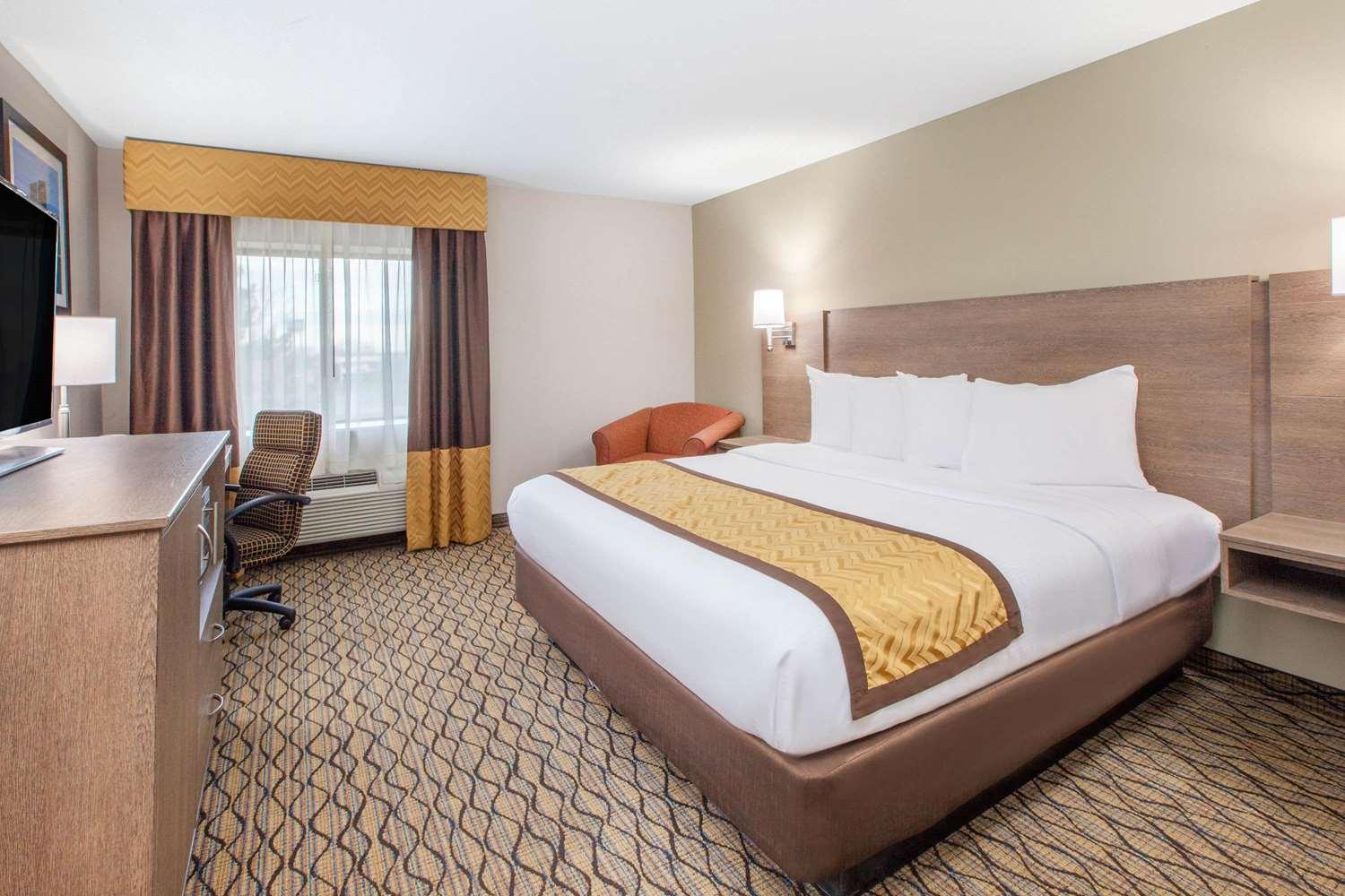 Habitación Baymont Grand Rapids Airport