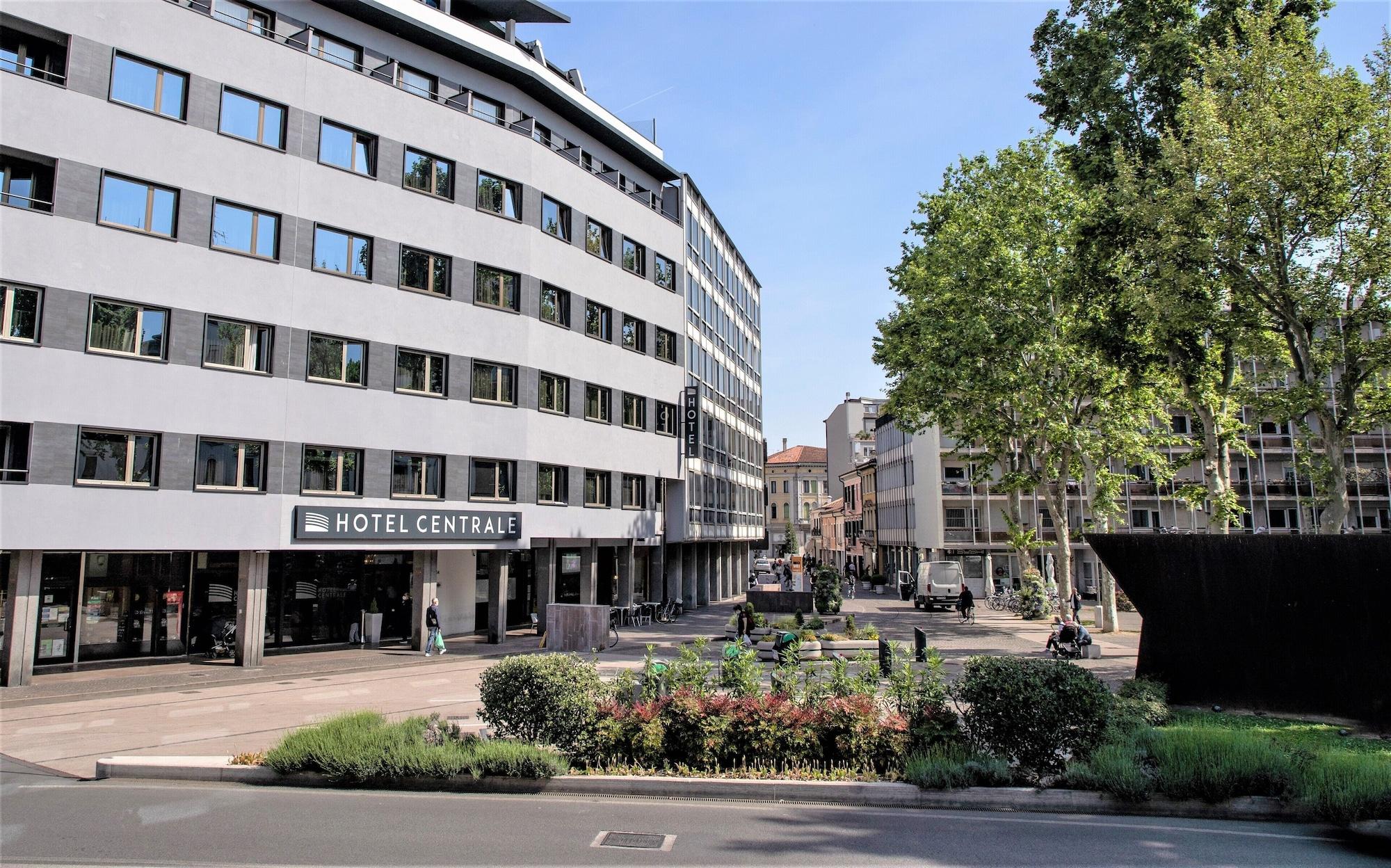 Vista Exterior Hotel Centrale