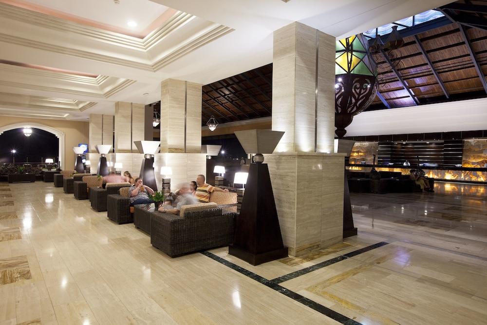 Vista Lobby Majestic Elegance Punta Cana - Luxury All Inclusive