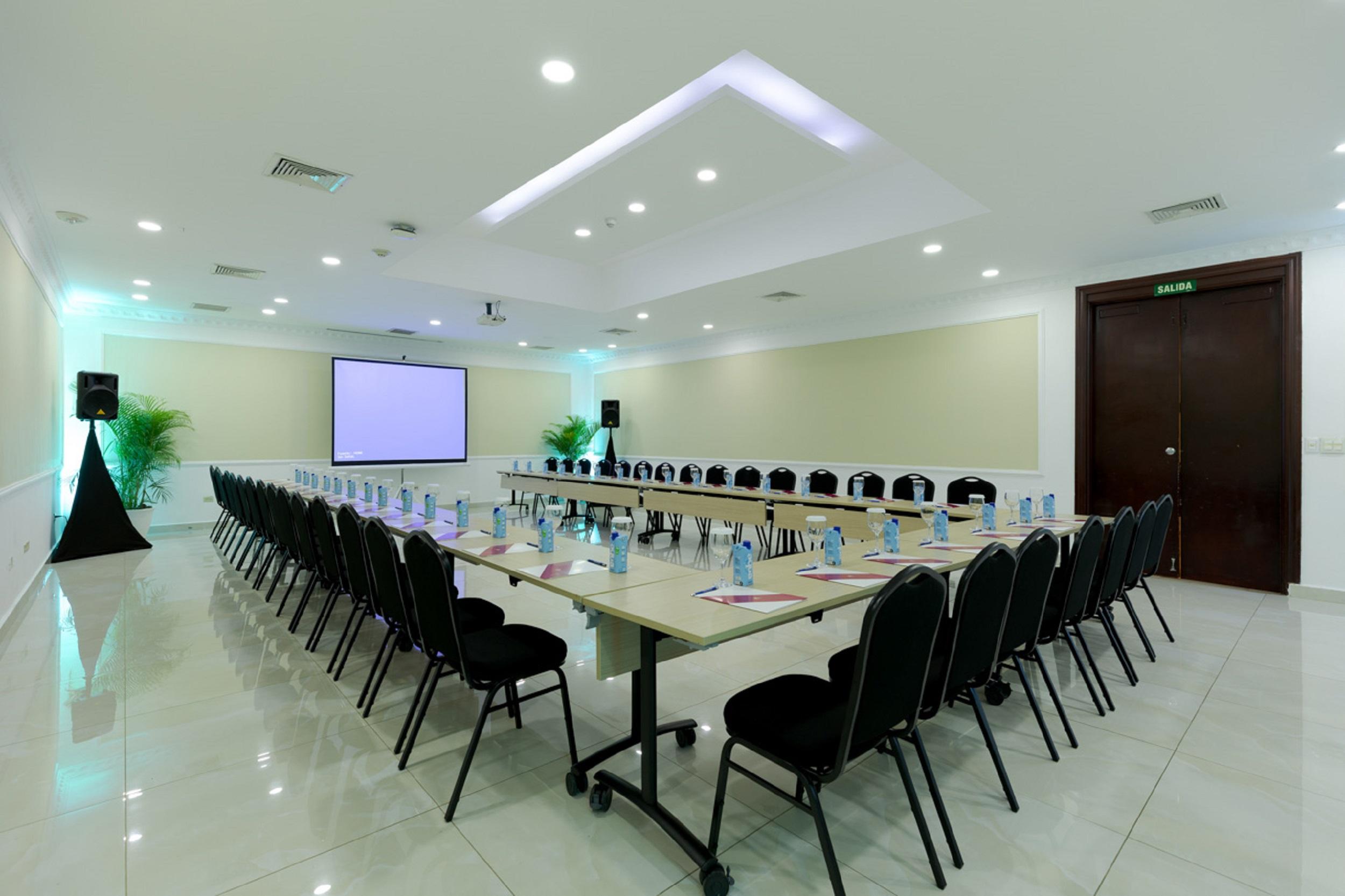 Sala de Reuniones Dominican Fiesta Hotel