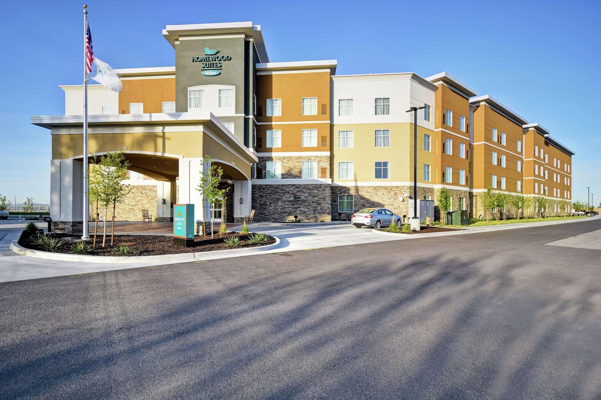 Vista da fachada Homewood Suites by Hilton Salt Lake City Airport
