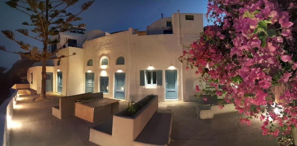 Vista Exterior Euphoria Suites