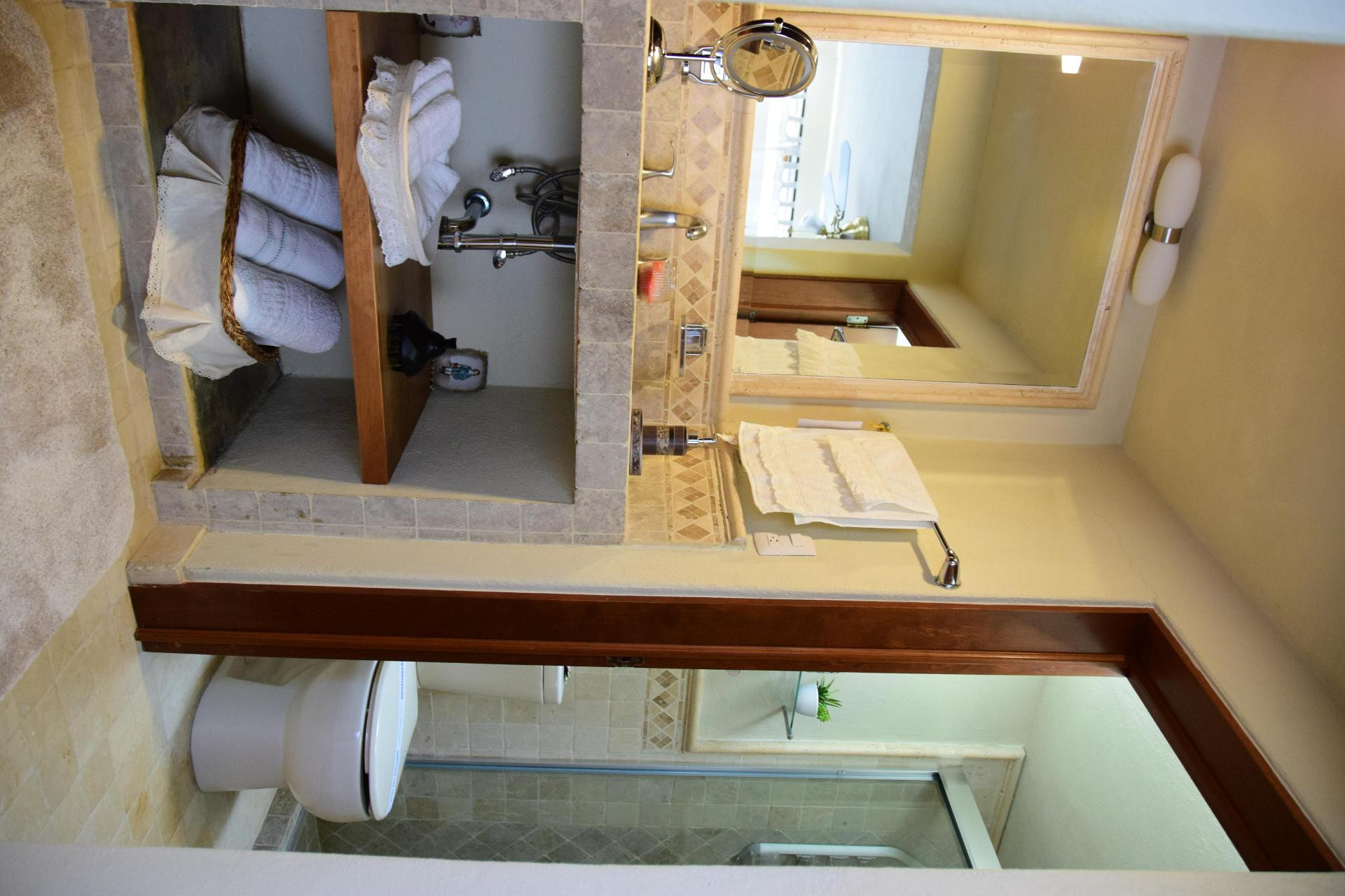 Baño Casa Maricela B&B