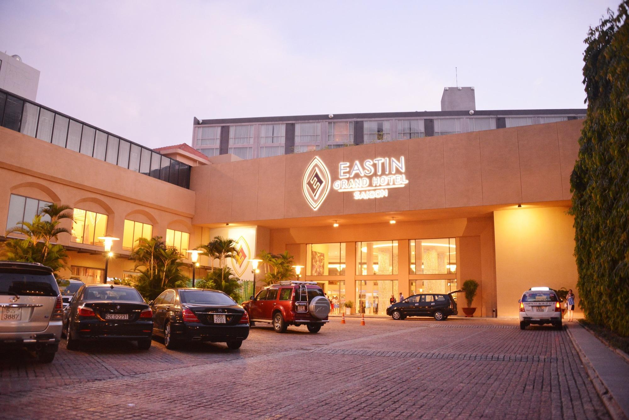 Vista Exterior Eastin Grand Hotel Saigon
