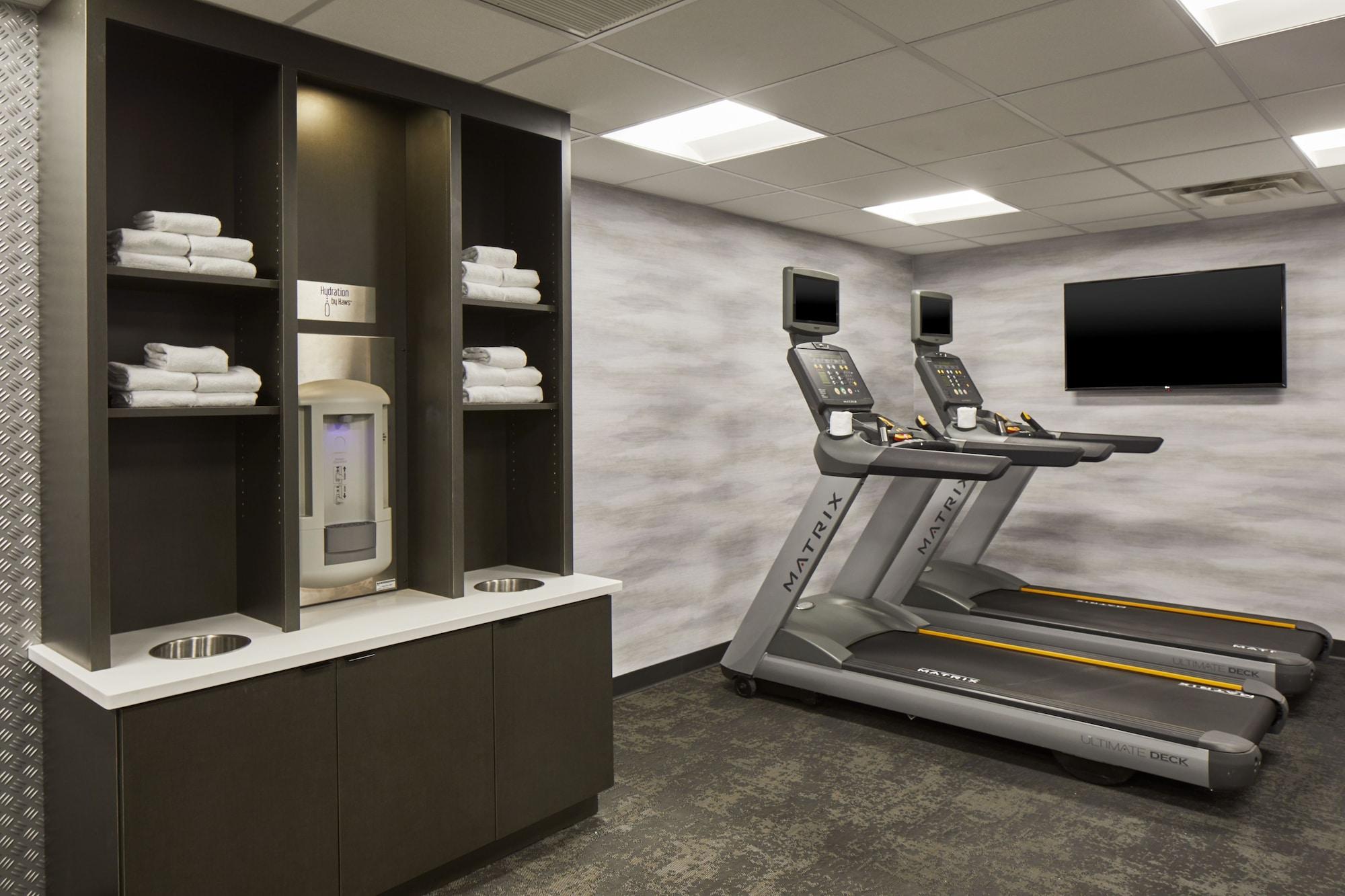 Gimnasio Fairfield Inn & Suites by Marriott Albany Airport