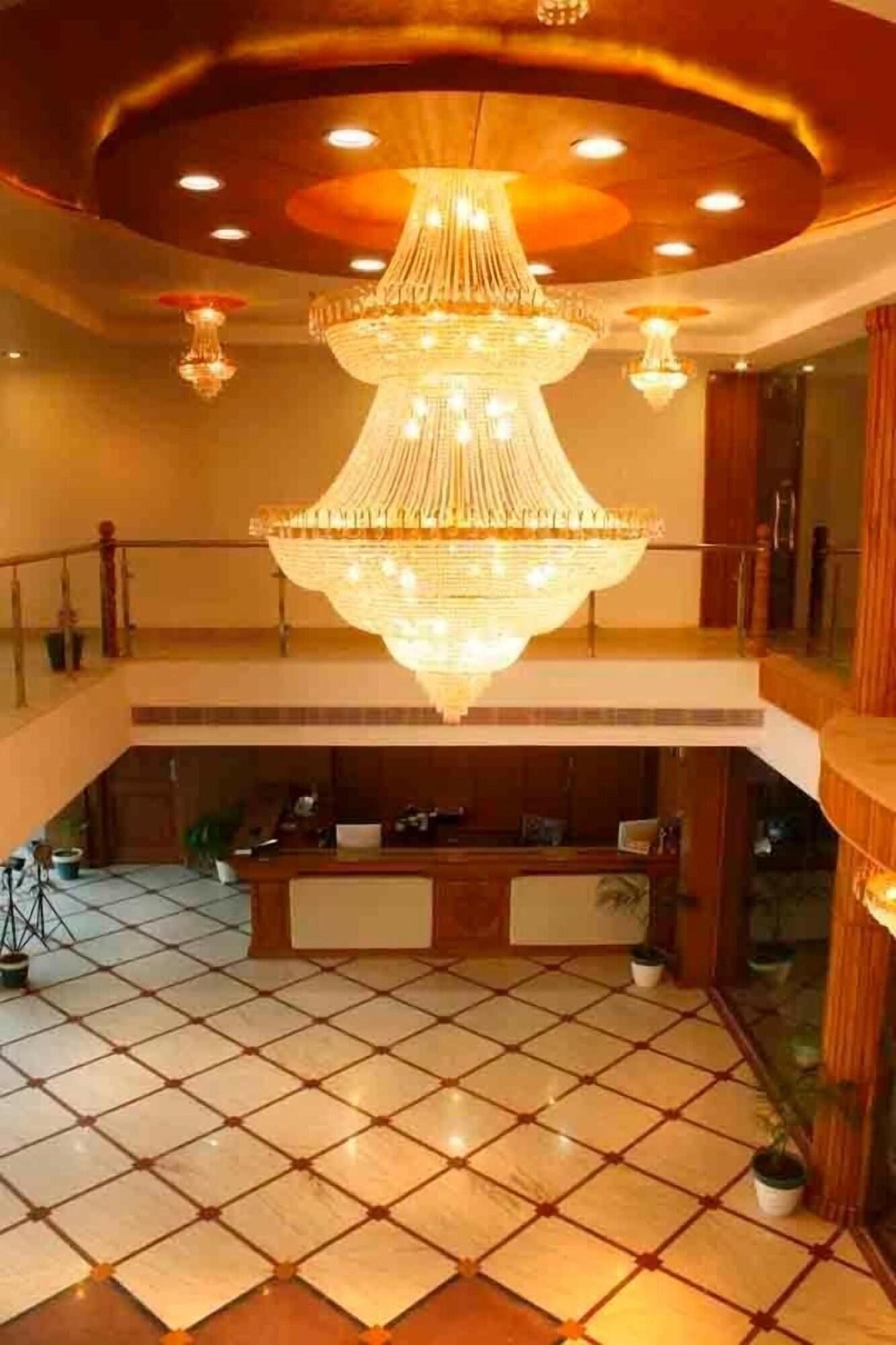 Vista Lobby Hotel Padmini Palace