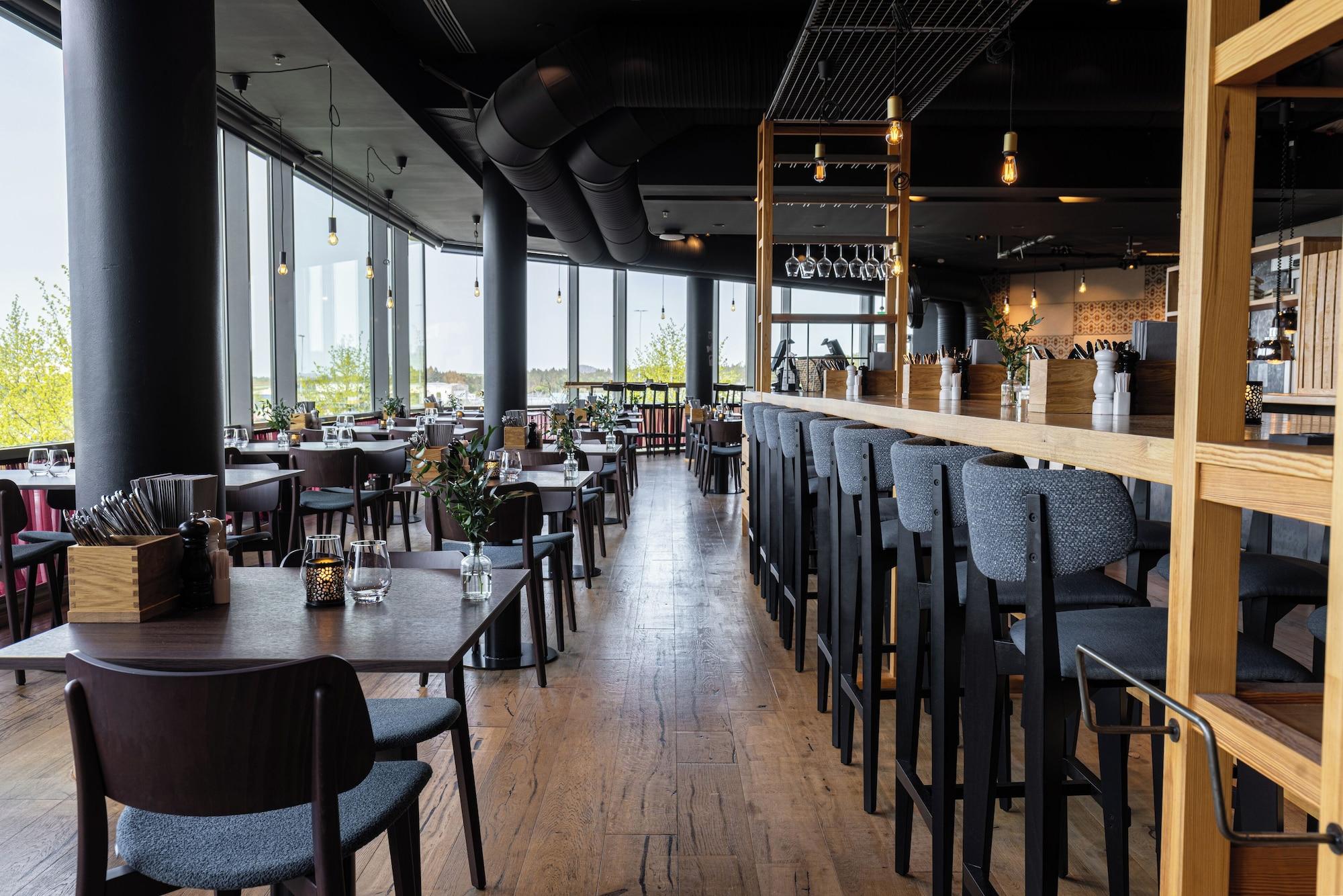 Restaurant Clarion Hotel Bergen Airport Terminal