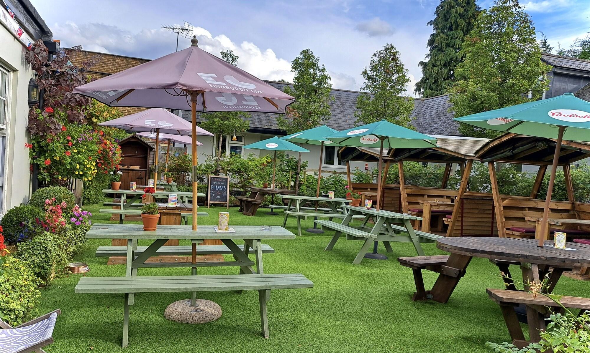 Varios The Inn West End