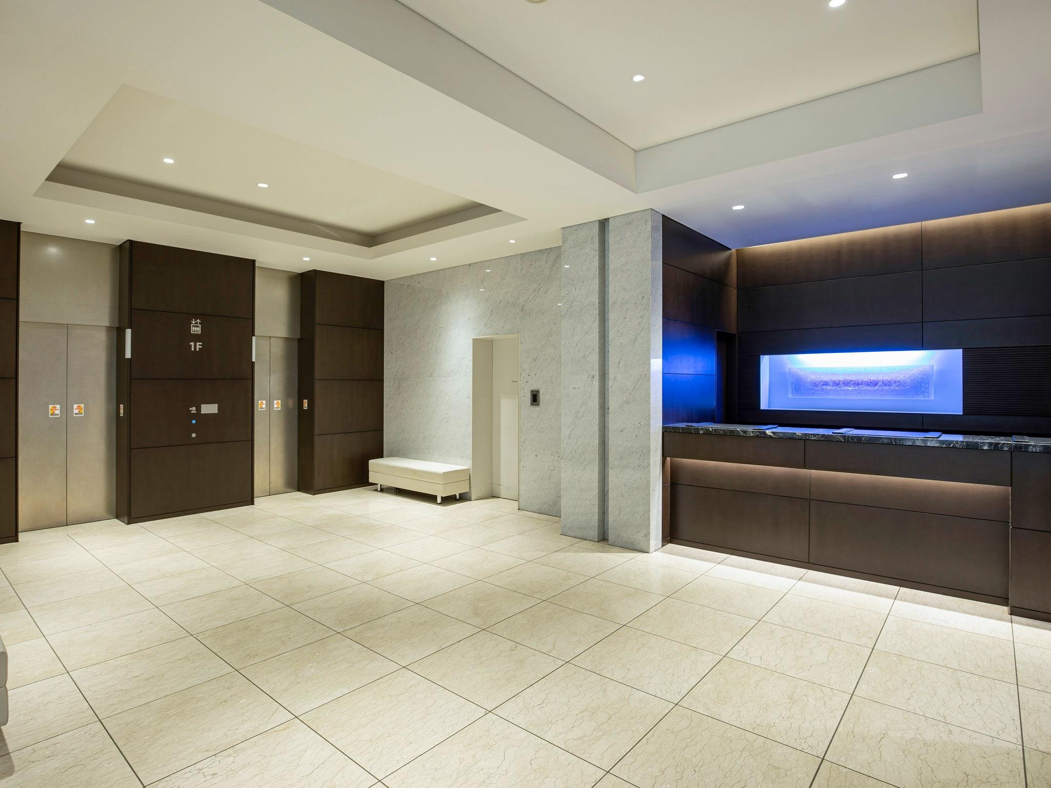 Vista Lobby ibis Styles Tokyo Ginza