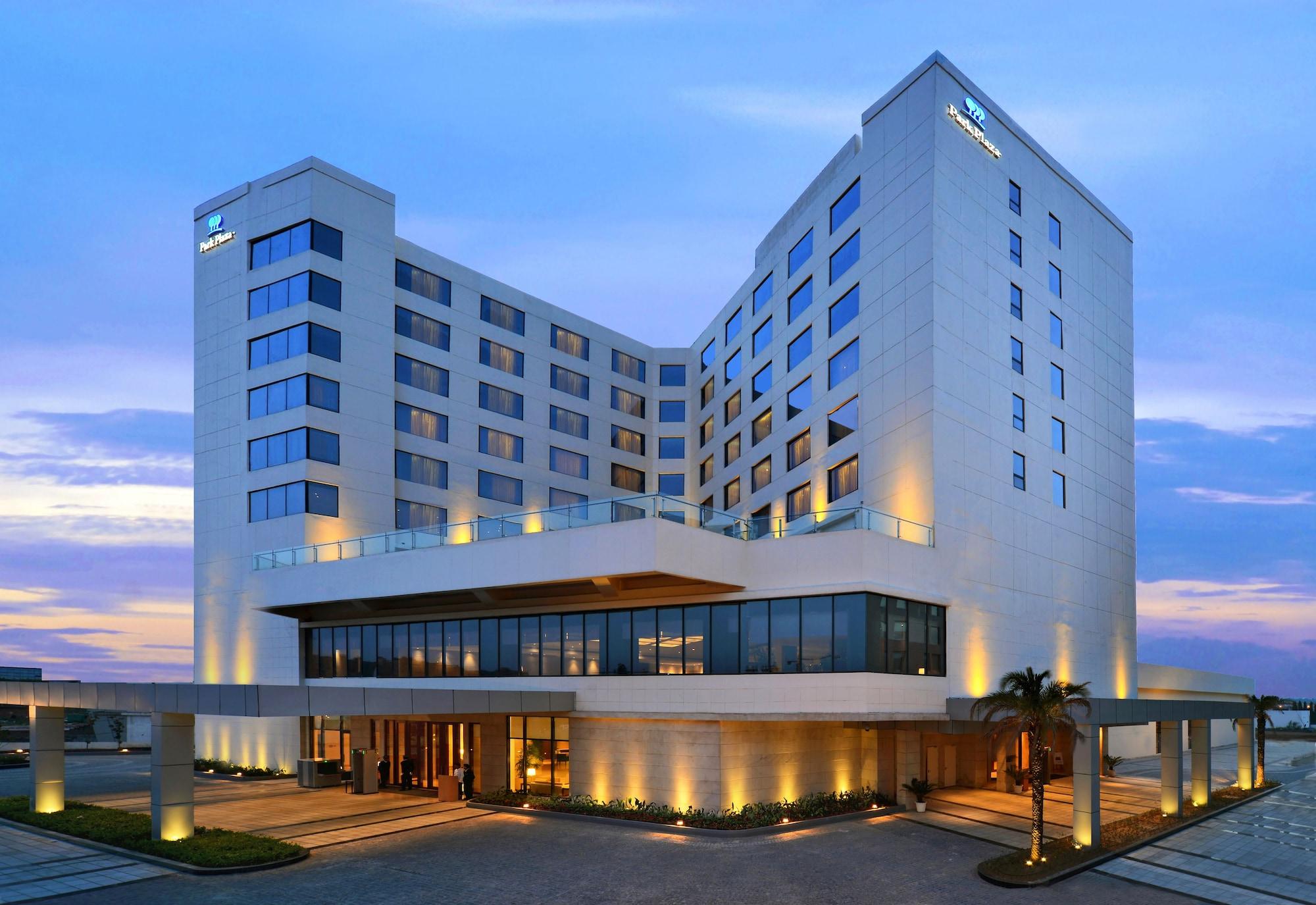 Vista Exterior Park Plaza Chandigarh Zirakpur