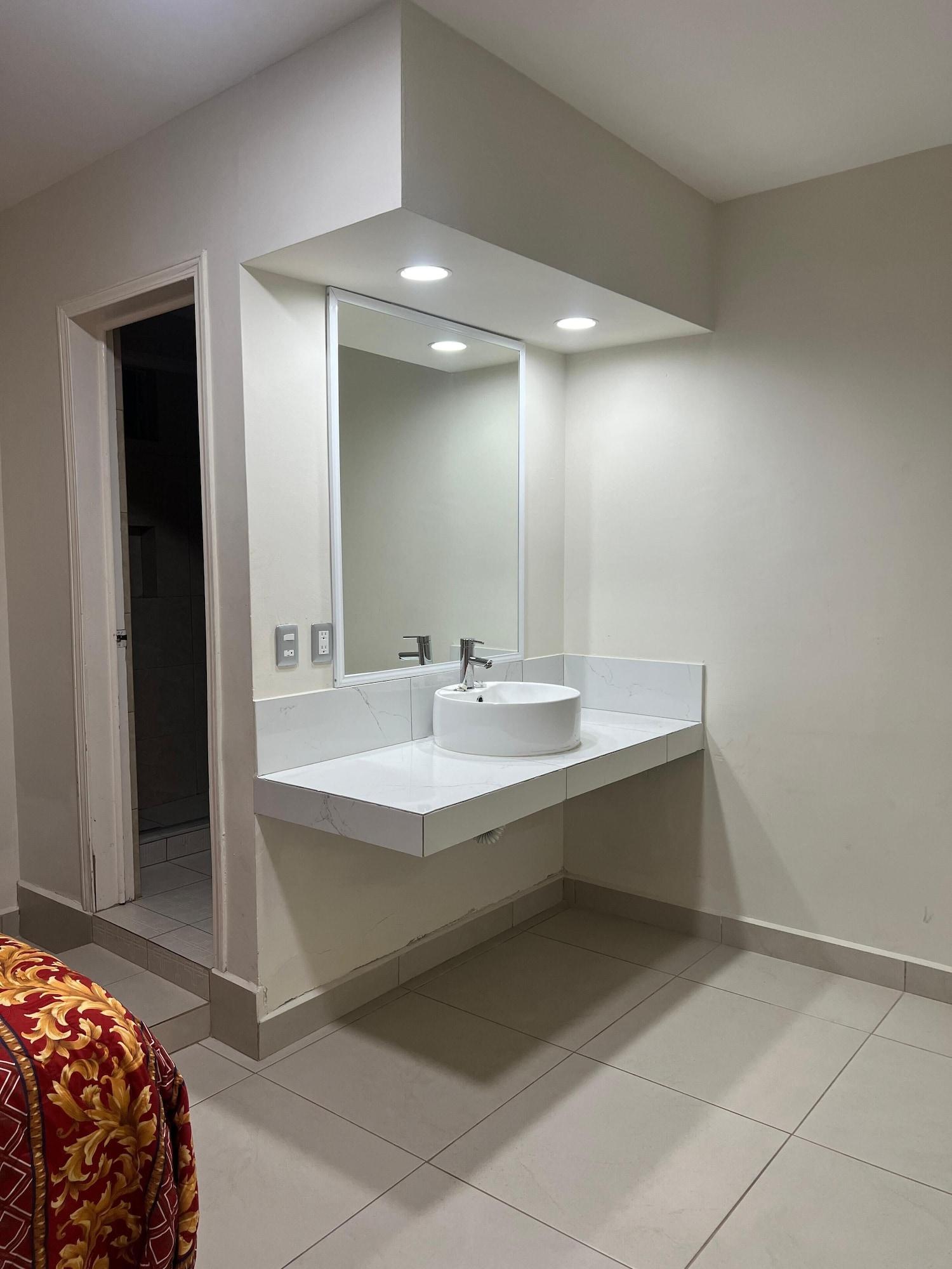 Equipamiento de Habitación Hotel Alexander