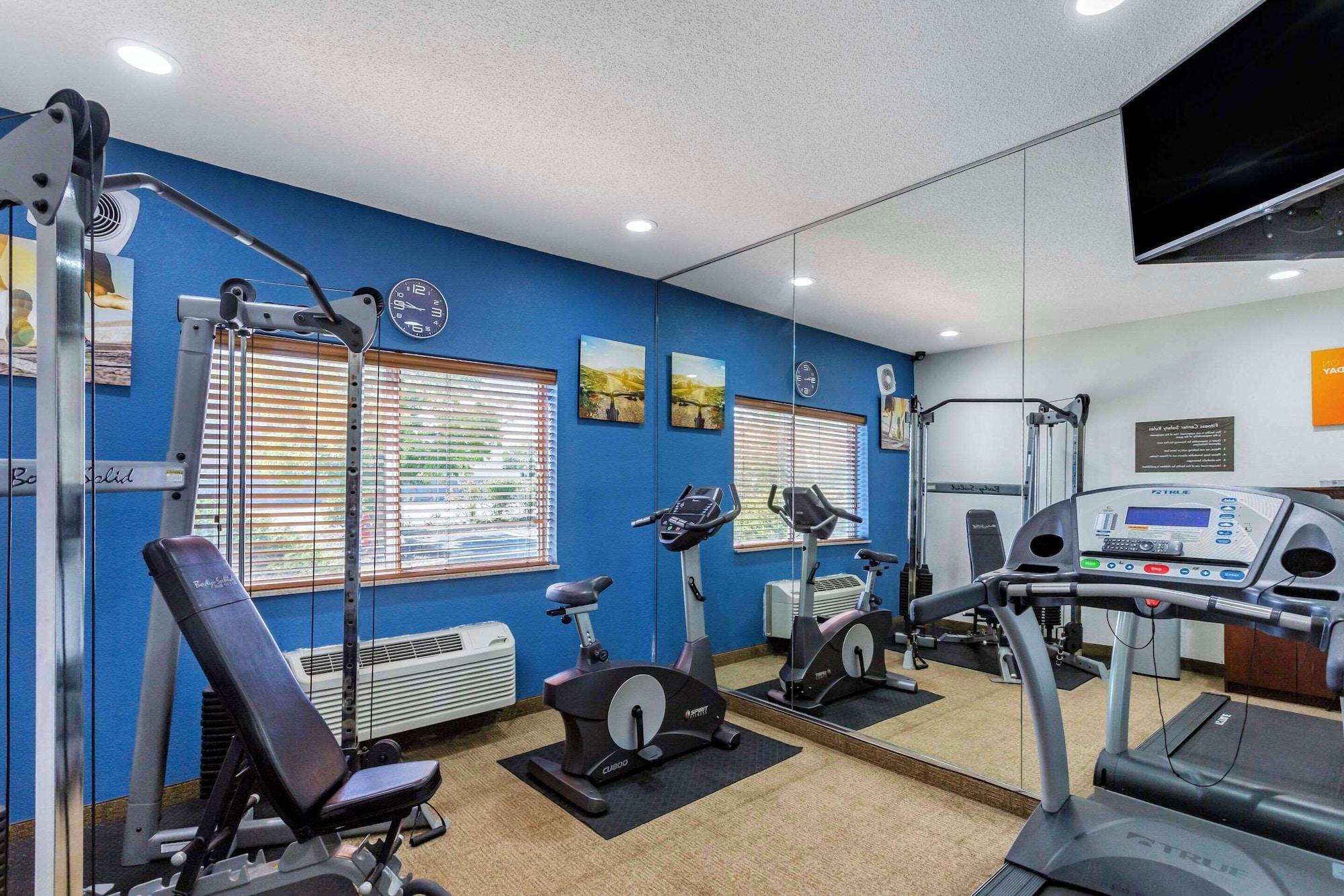Gimnasio Comfort Inn Gurnee near Six Flags