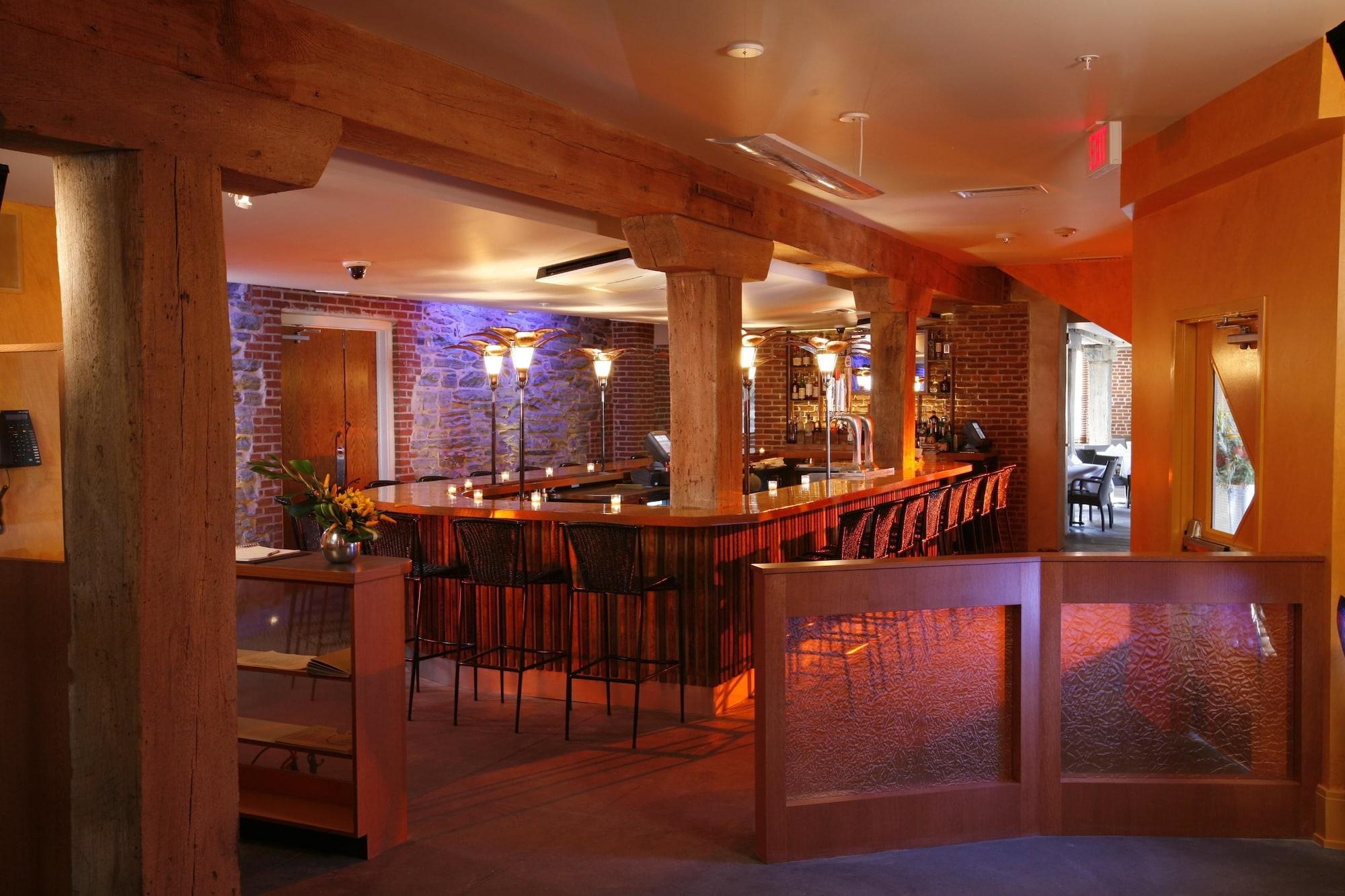 Bar/Salón Lancaster Arts Hotel