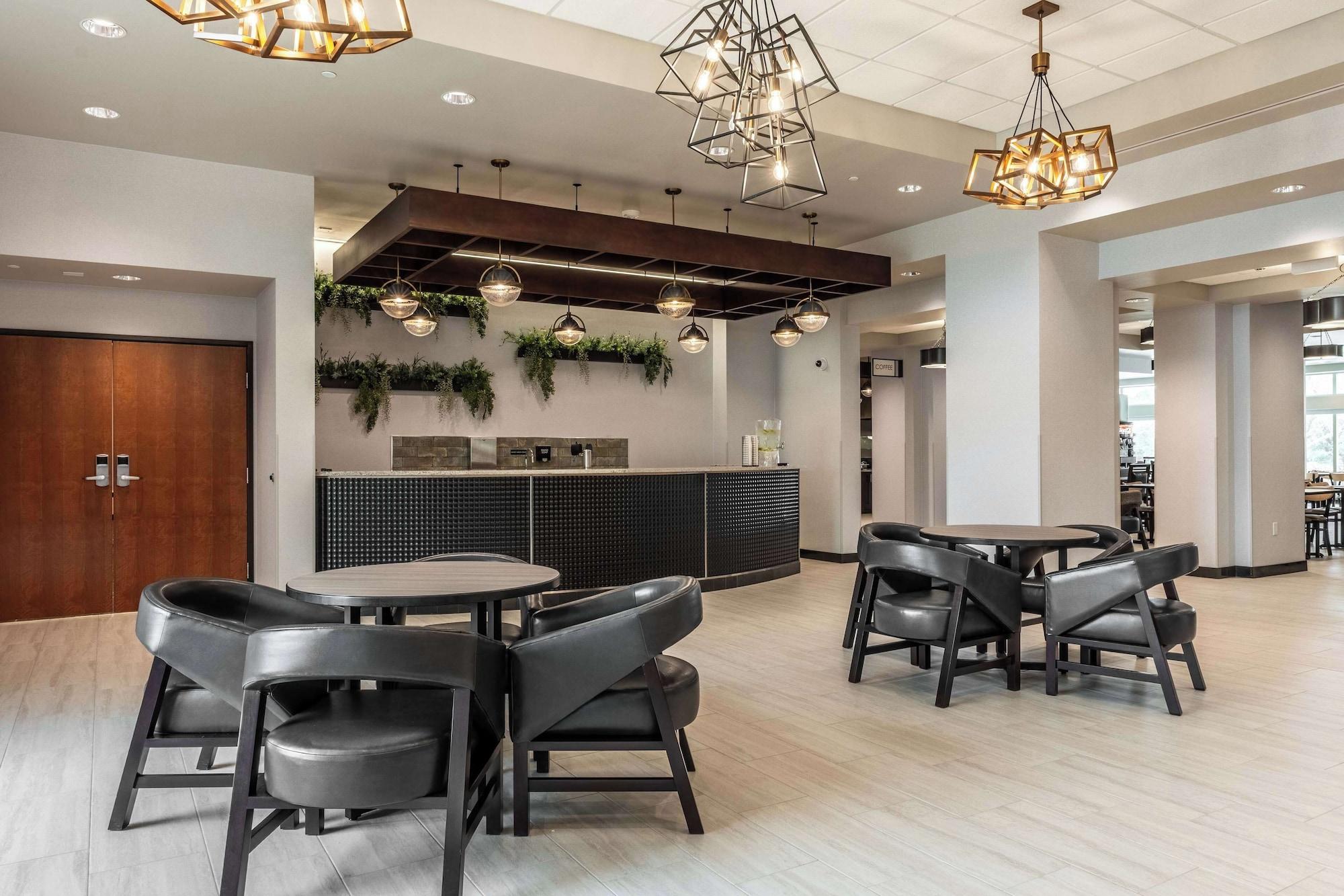 Vista Lobby Drury Plaza Hotel College Station
