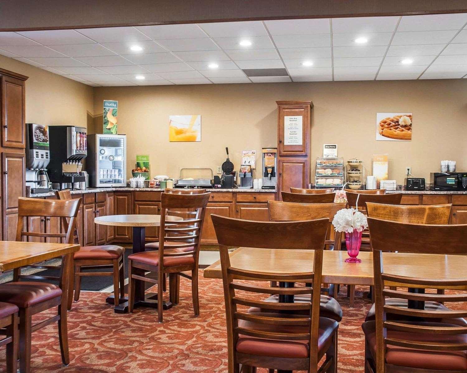 Restaurant Quality Inn Airport