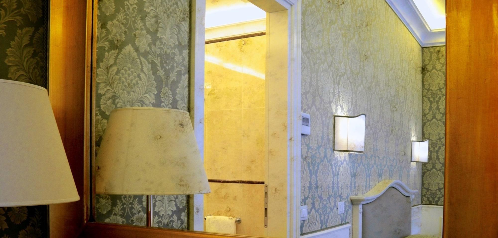 Set de Habitación Corte Barozzi Venice Suites