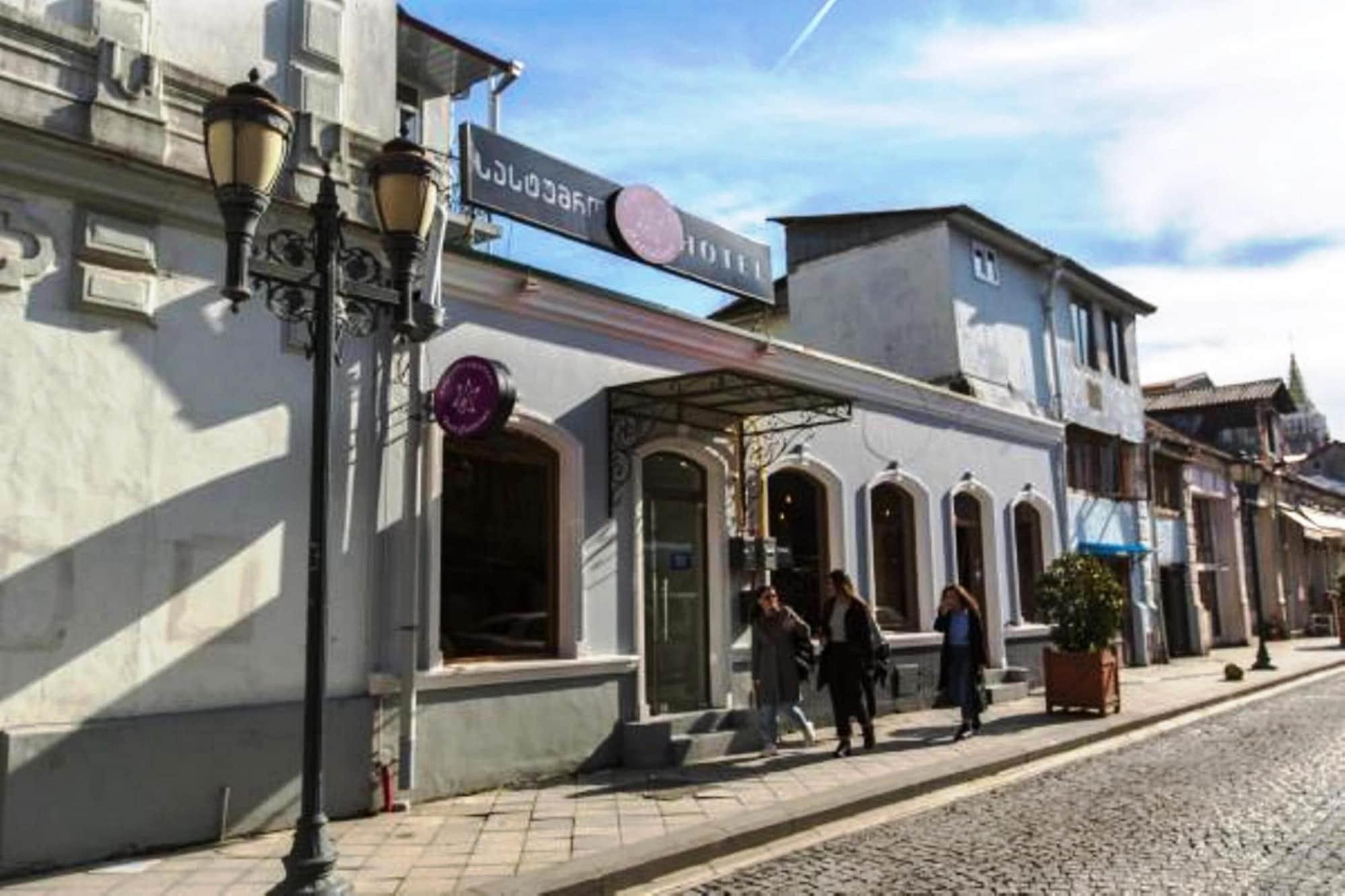 Vista Exterior Hotel Cattaleya