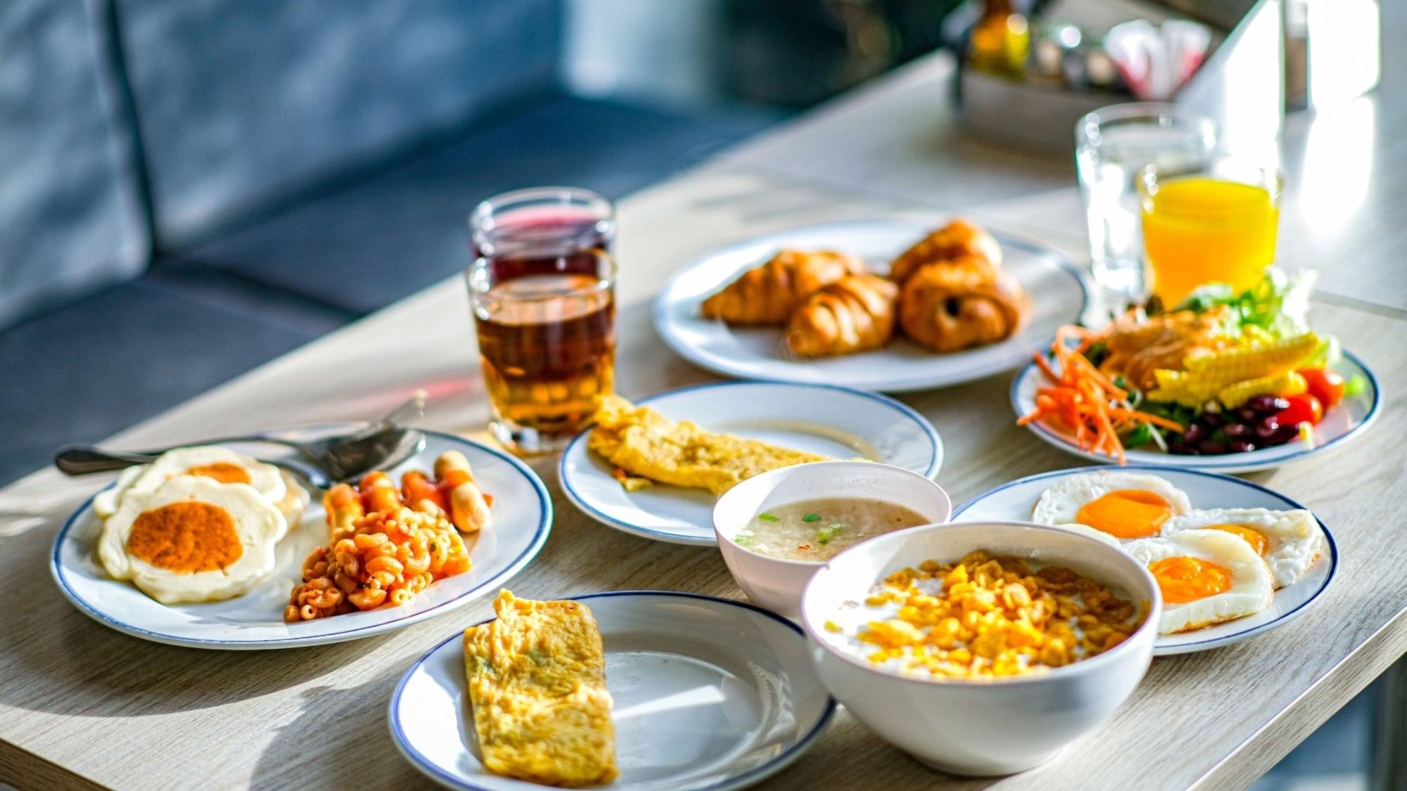 Restaurant Holiday Inn Express Pattaya Central by IHG