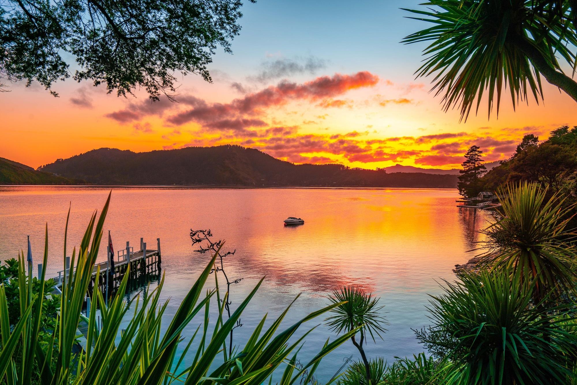 Vista Exterior Bay of Many Coves Resort