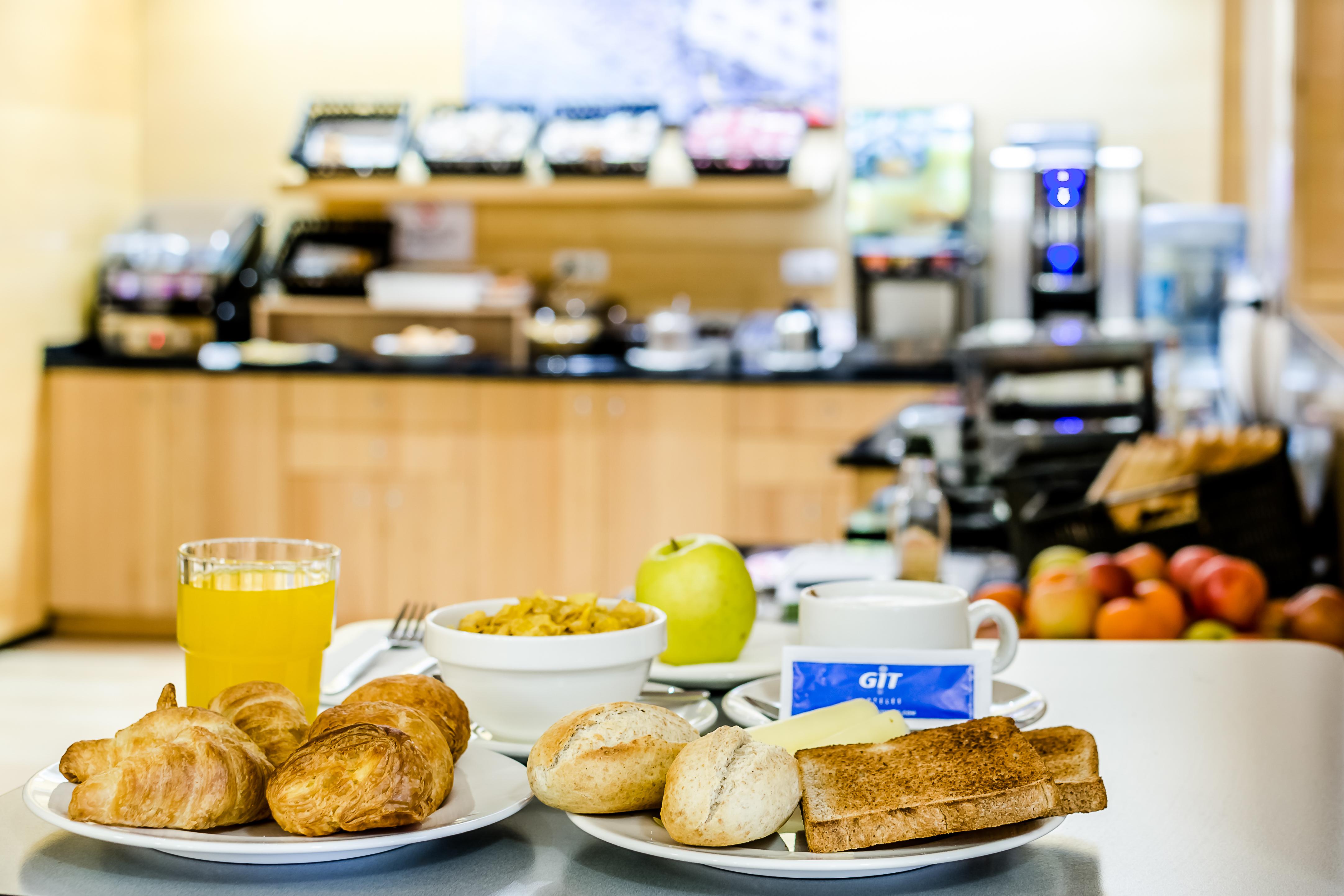 Restaurant Hotel YIT Ciudad de Zaragoza​​​​​​​