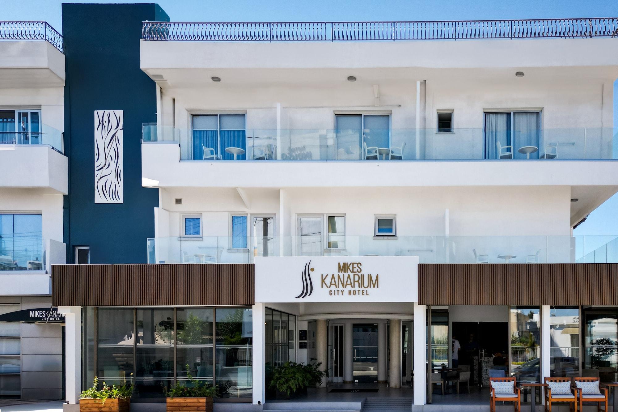 Varios Mikes Kanarium Hotel