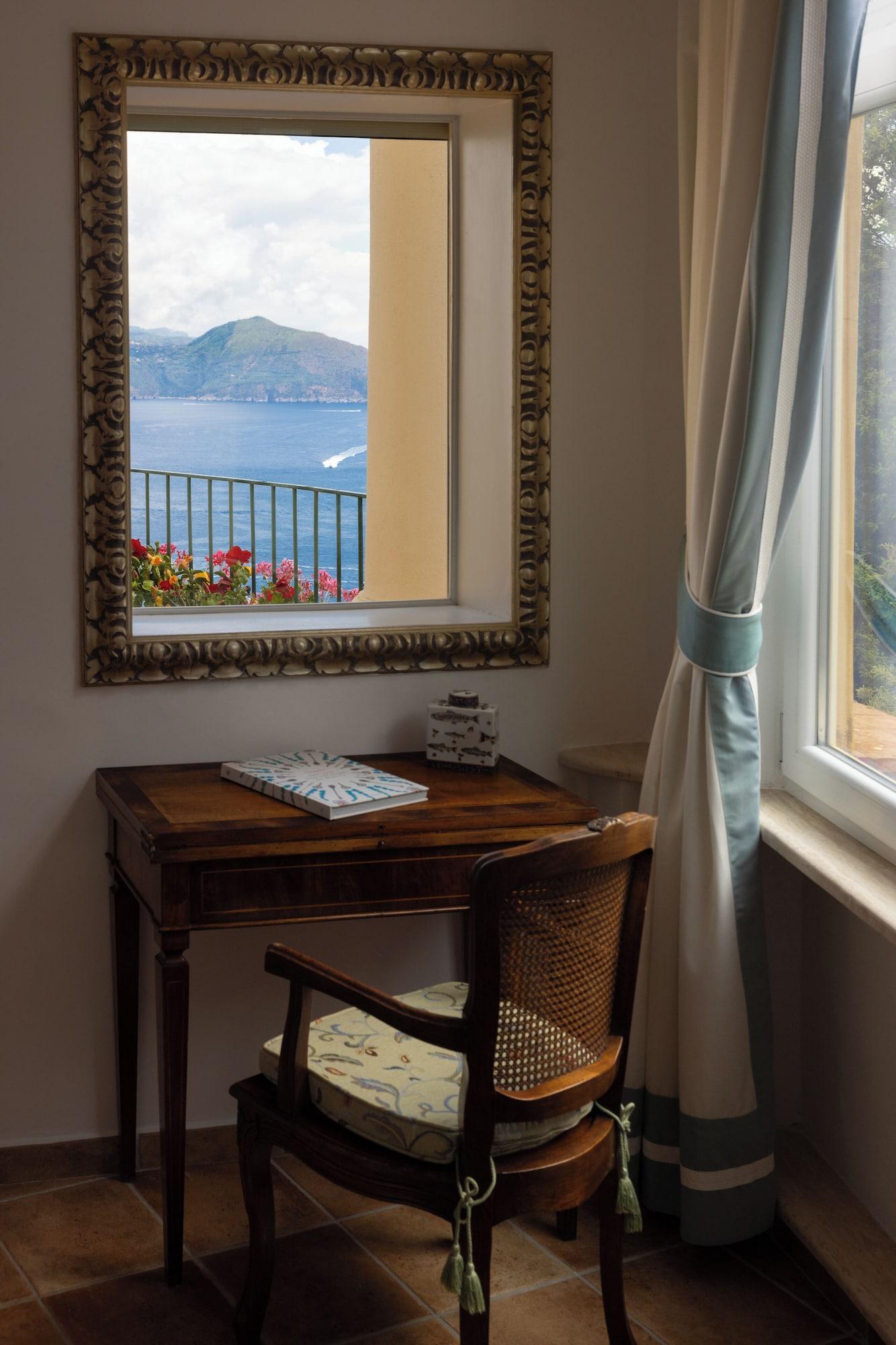 Playa Caesar Augustus, Relais & Chateaux Hotel