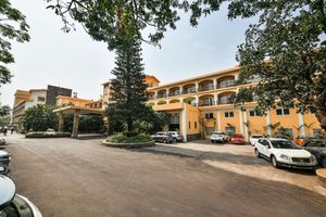 Alojamiento - Fariyas Resort Lonavala