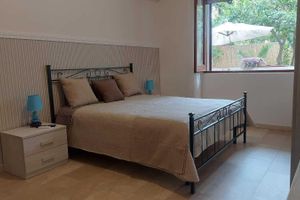 Alquiler Vacacional - APPARTAMENTO CON GIARDINO