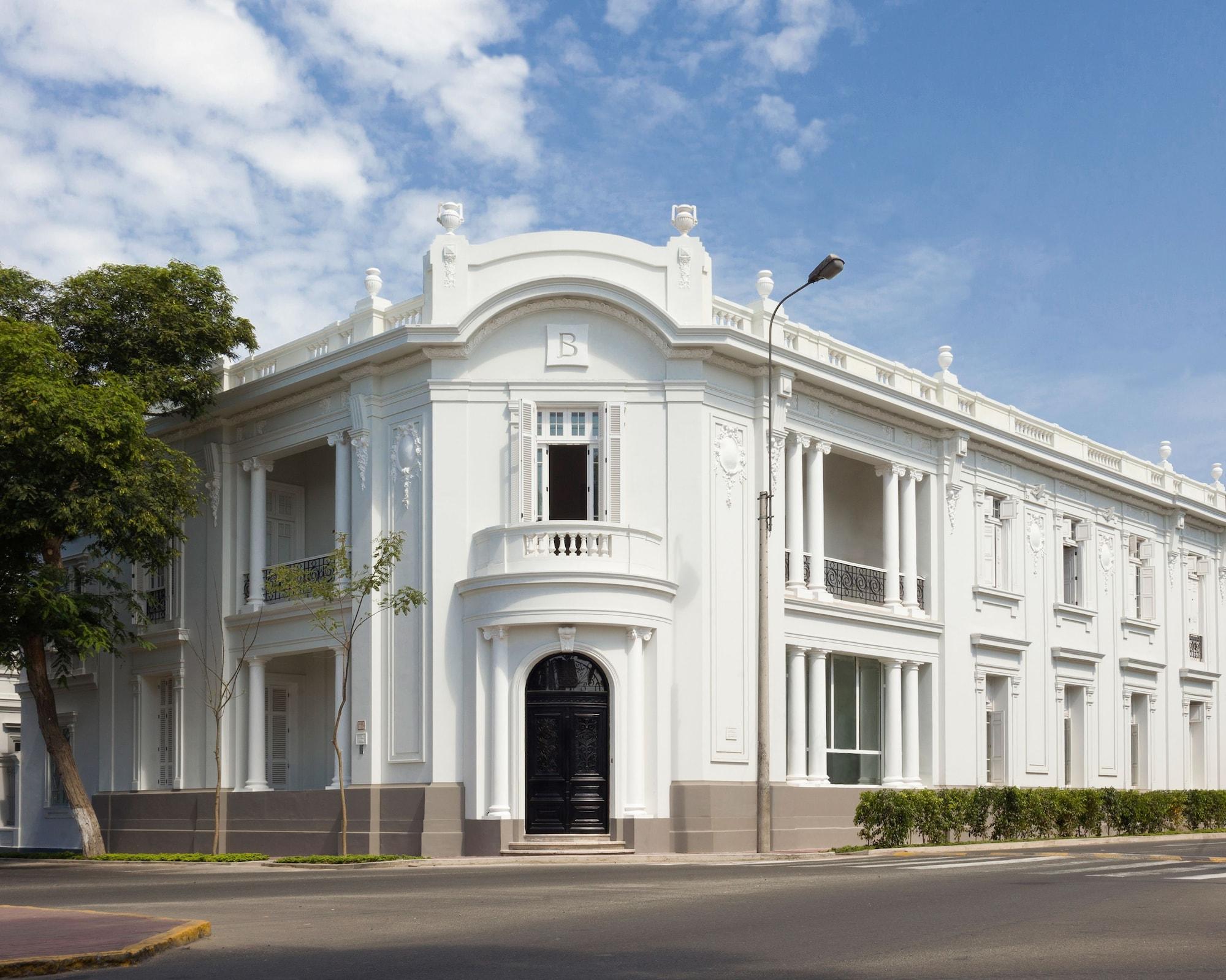 Vista Exterior Hotel B