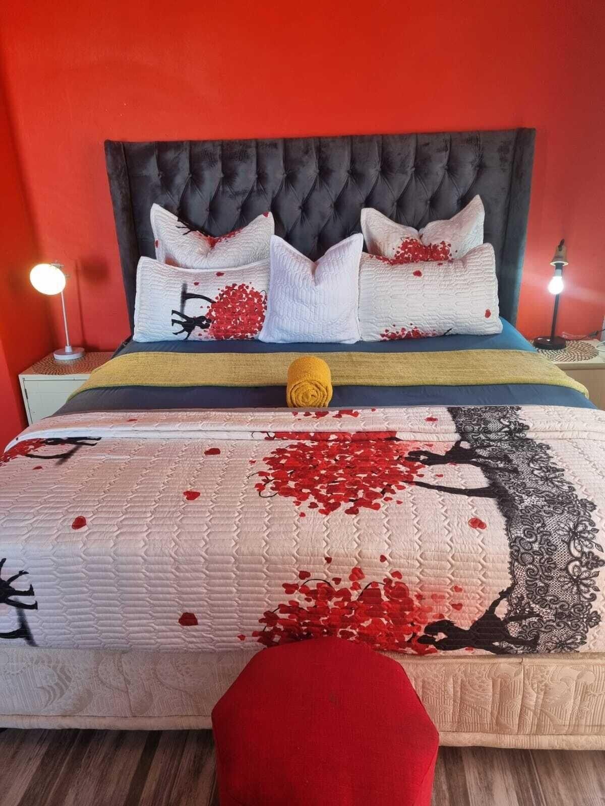 Varios Neo Ruks bnb sleep and Go