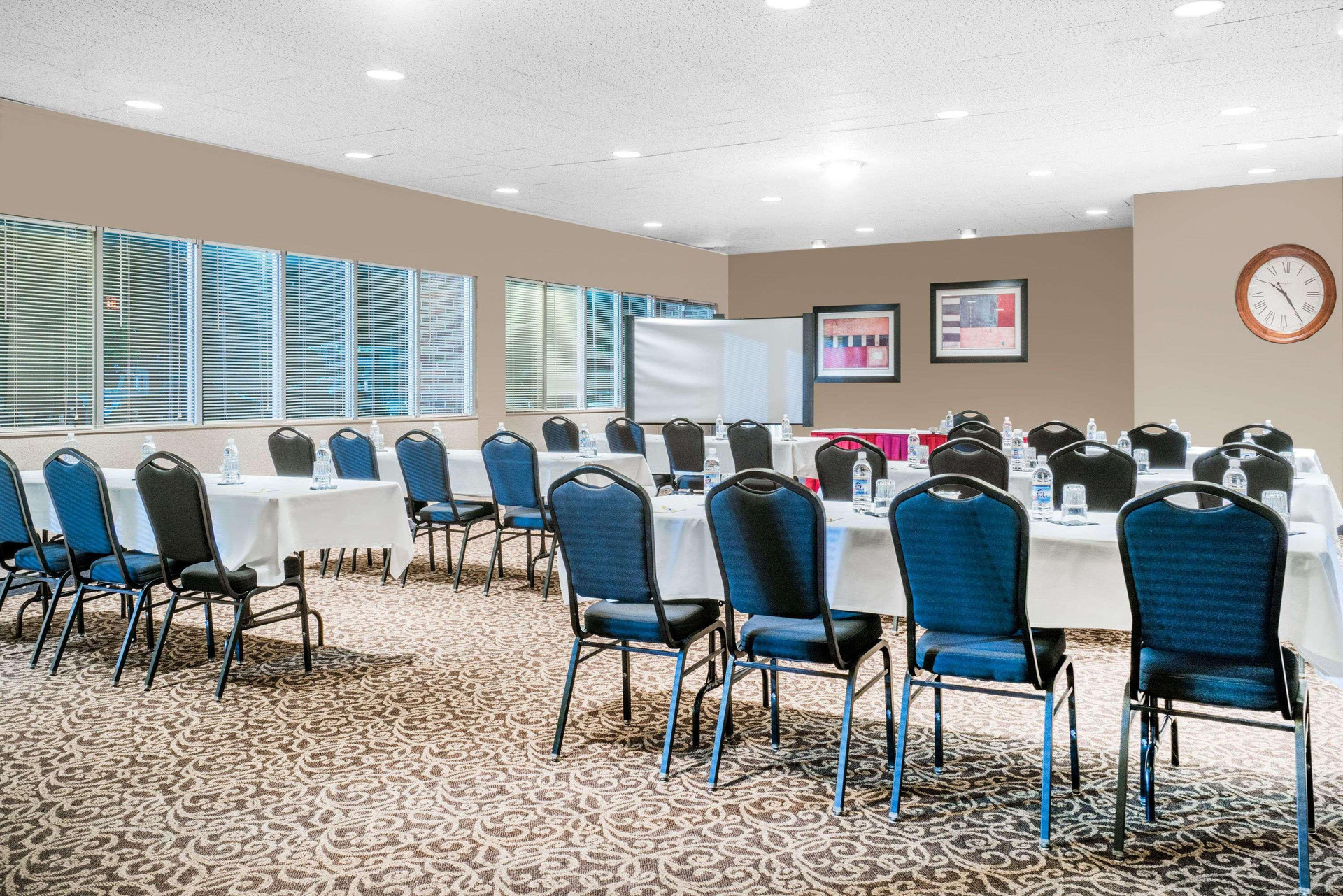Centro de Negocios Days Inn La Crosse Conference Center