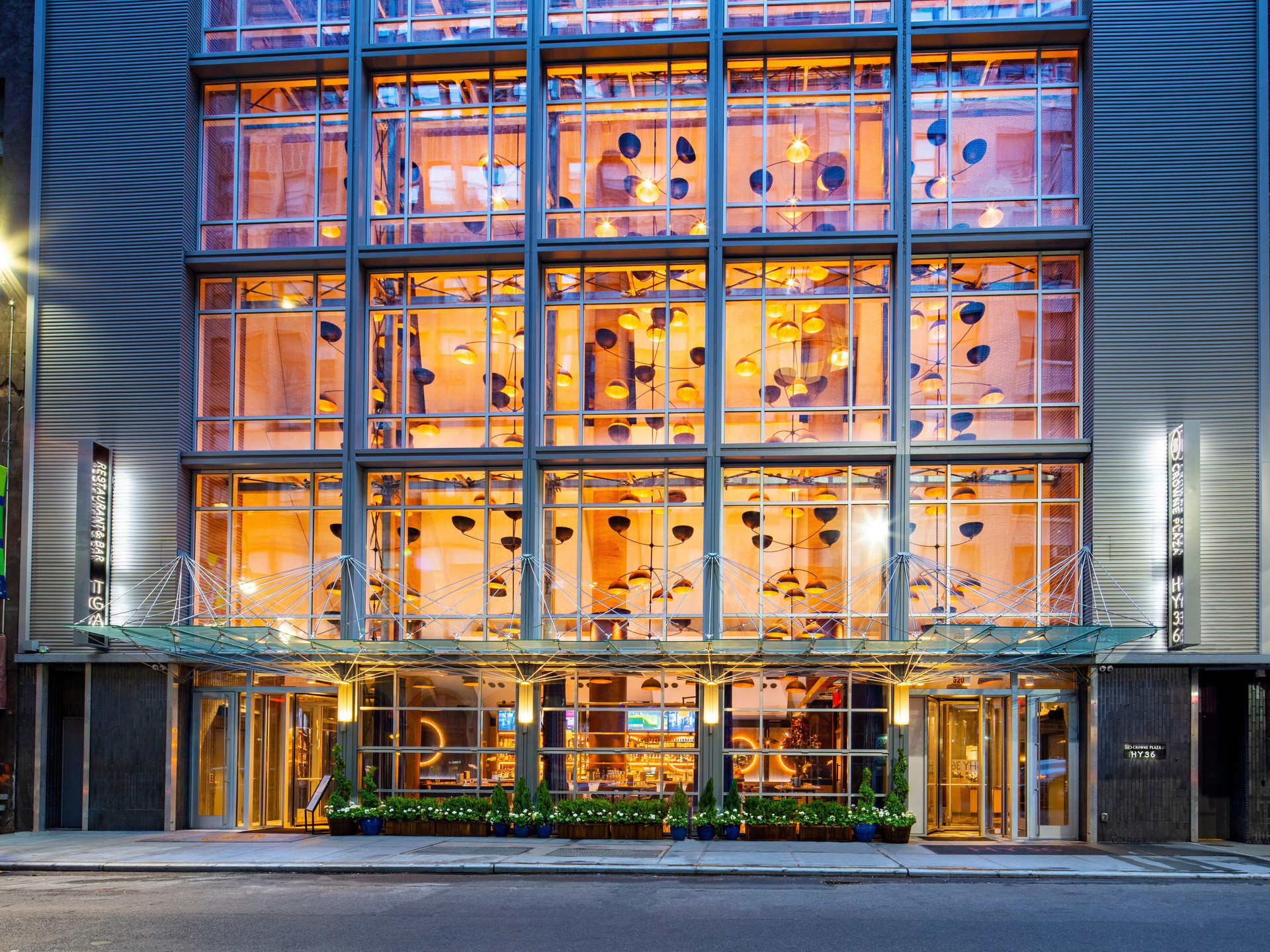 Vista Exterior Crowne Plaza HY36 Midtown Manhattan by IHG