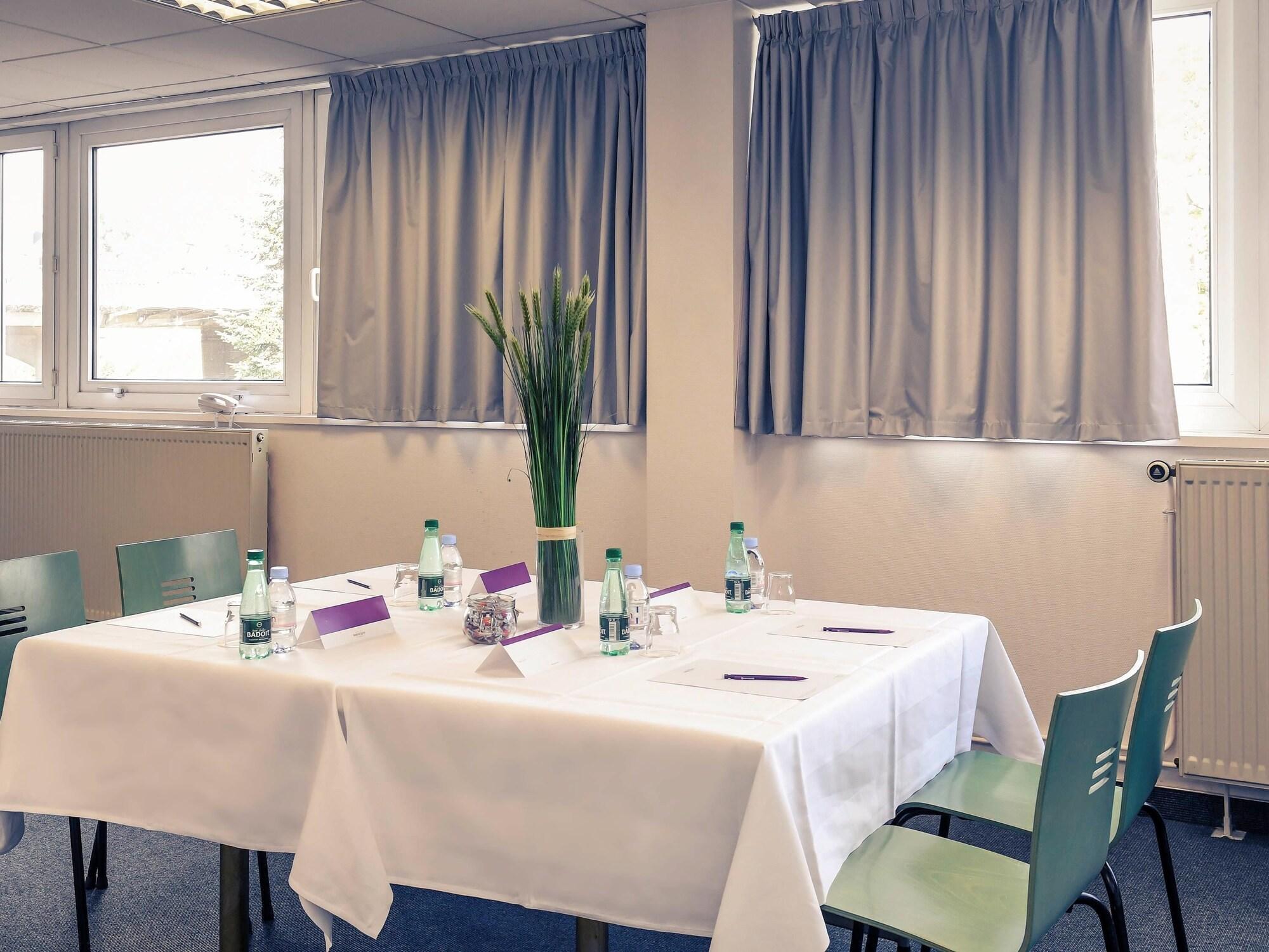 Sala de Reuniones Mercure Saint Lo Centre