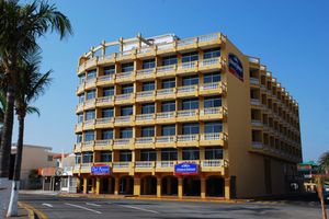 Alojamiento - Howard Johnson by Wyndham Veracruz