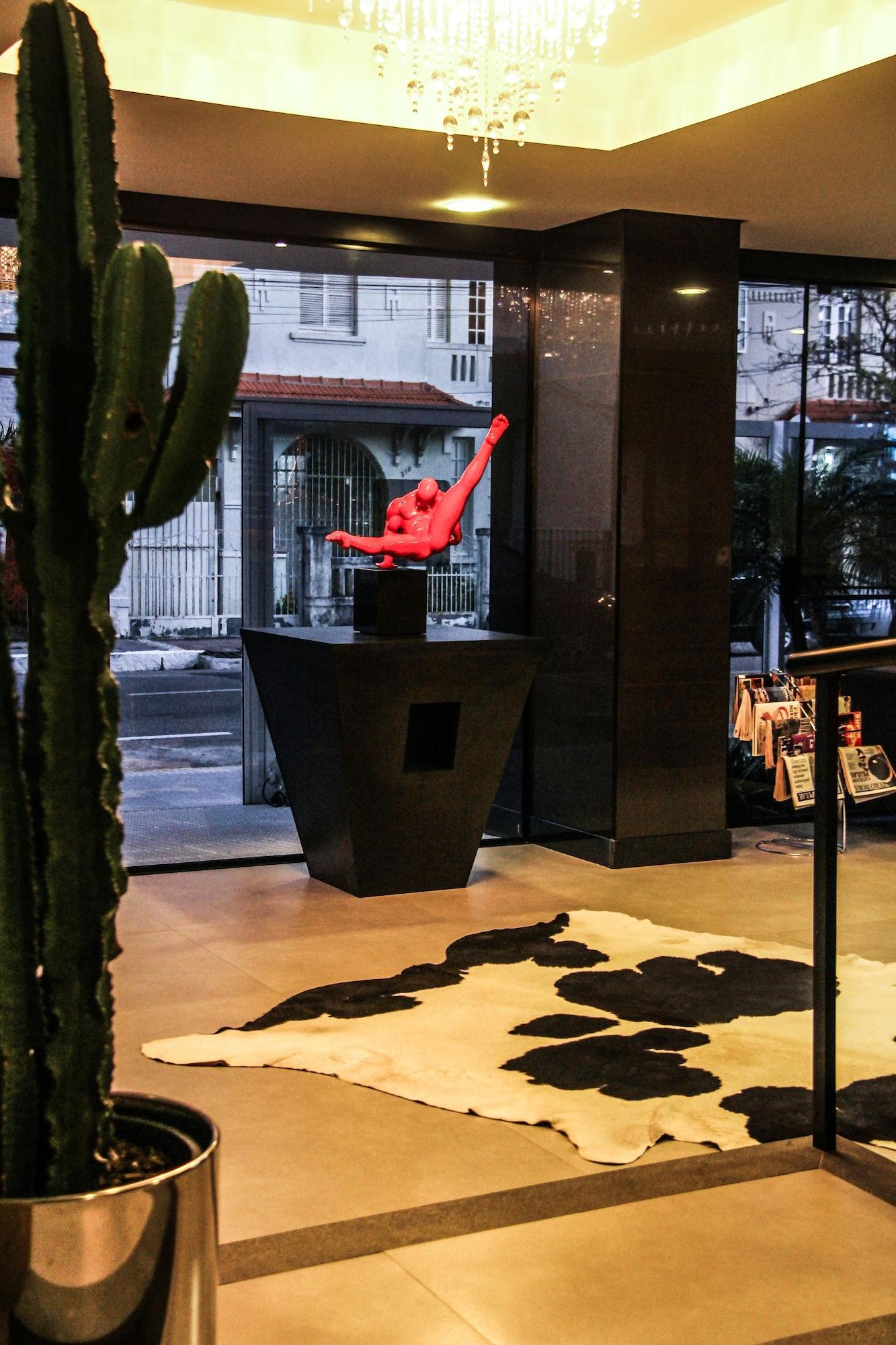 Vista Lobby M. Tower Hotel