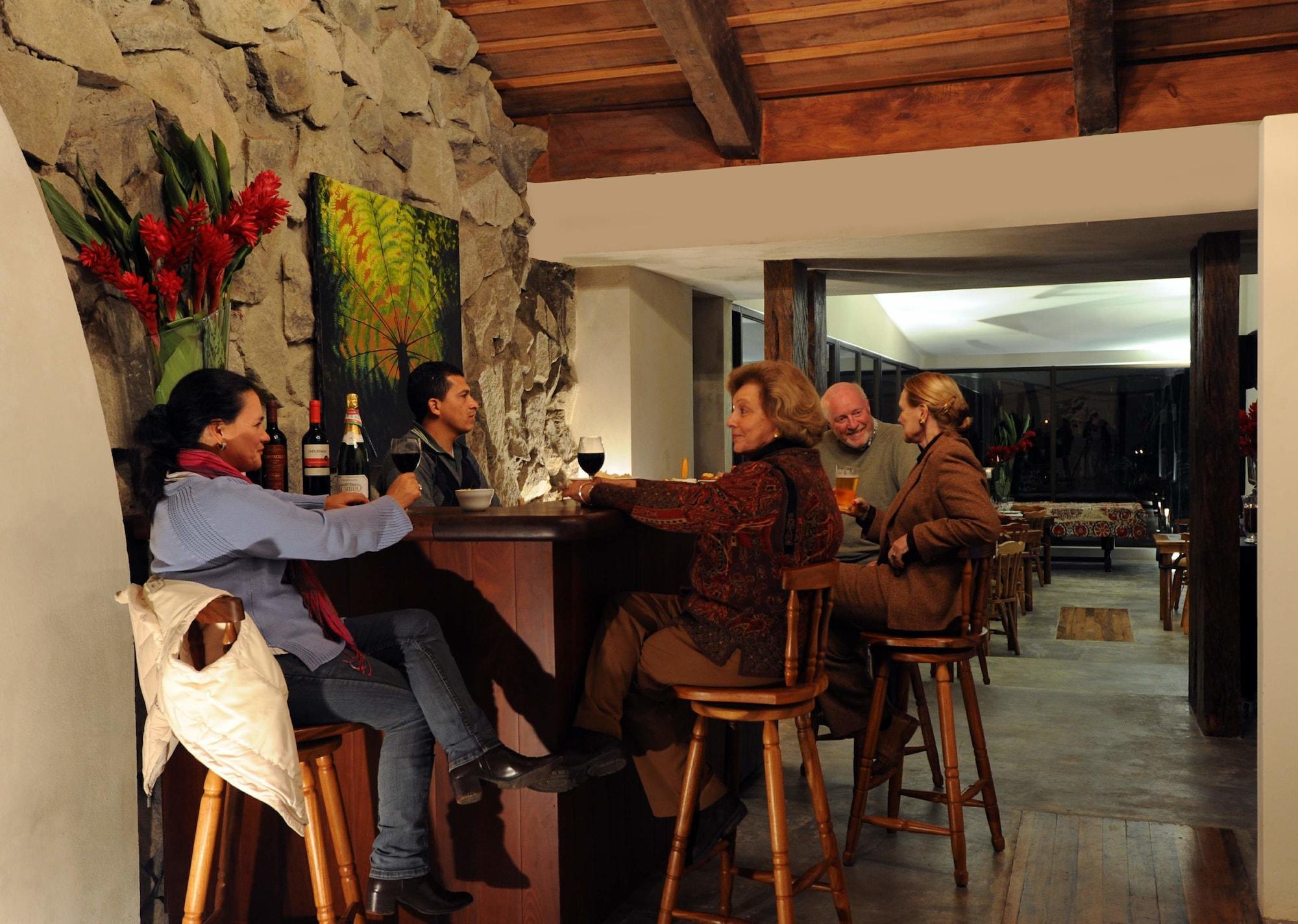 Bar/Salón Poas Volcano Lodge