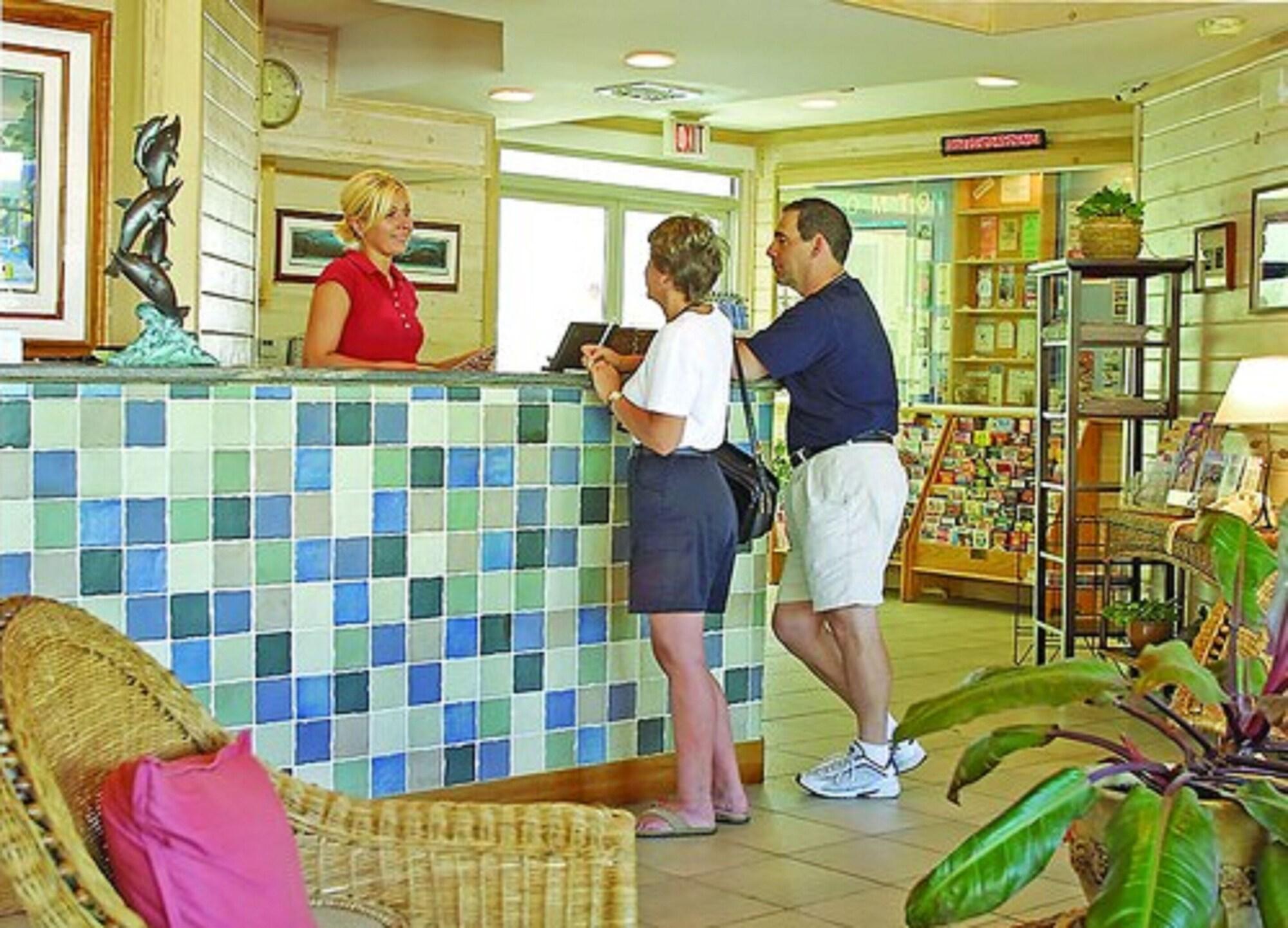Vista Lobby Aqua Beach Hotel