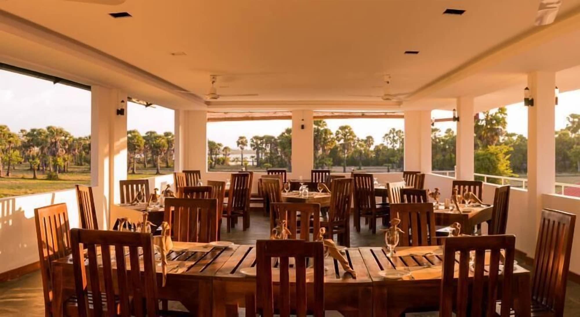 Restaurant Palm Resort Nilaveli
