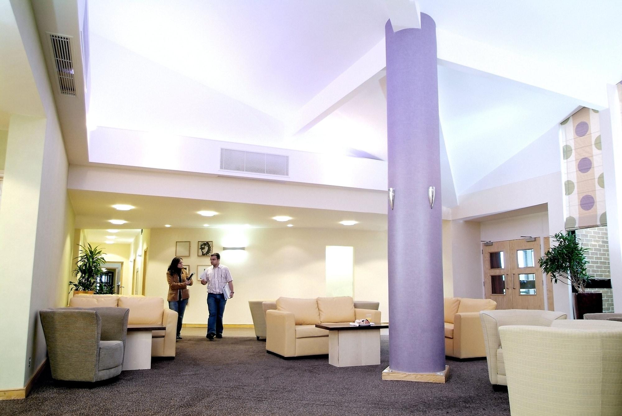 Bar/Salón Cranfield Management Development Centre