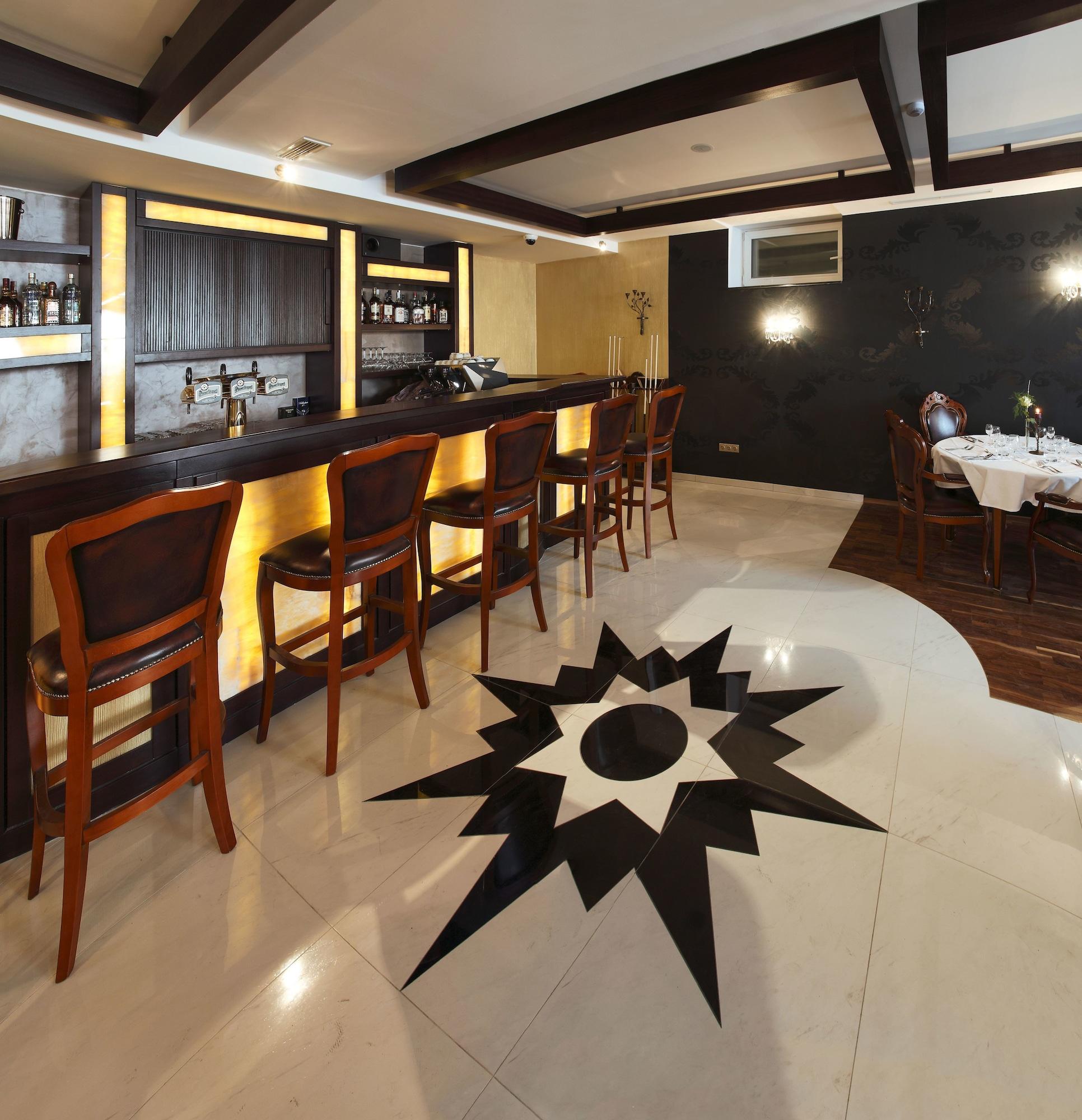Restaurant Lux hotel Onyx