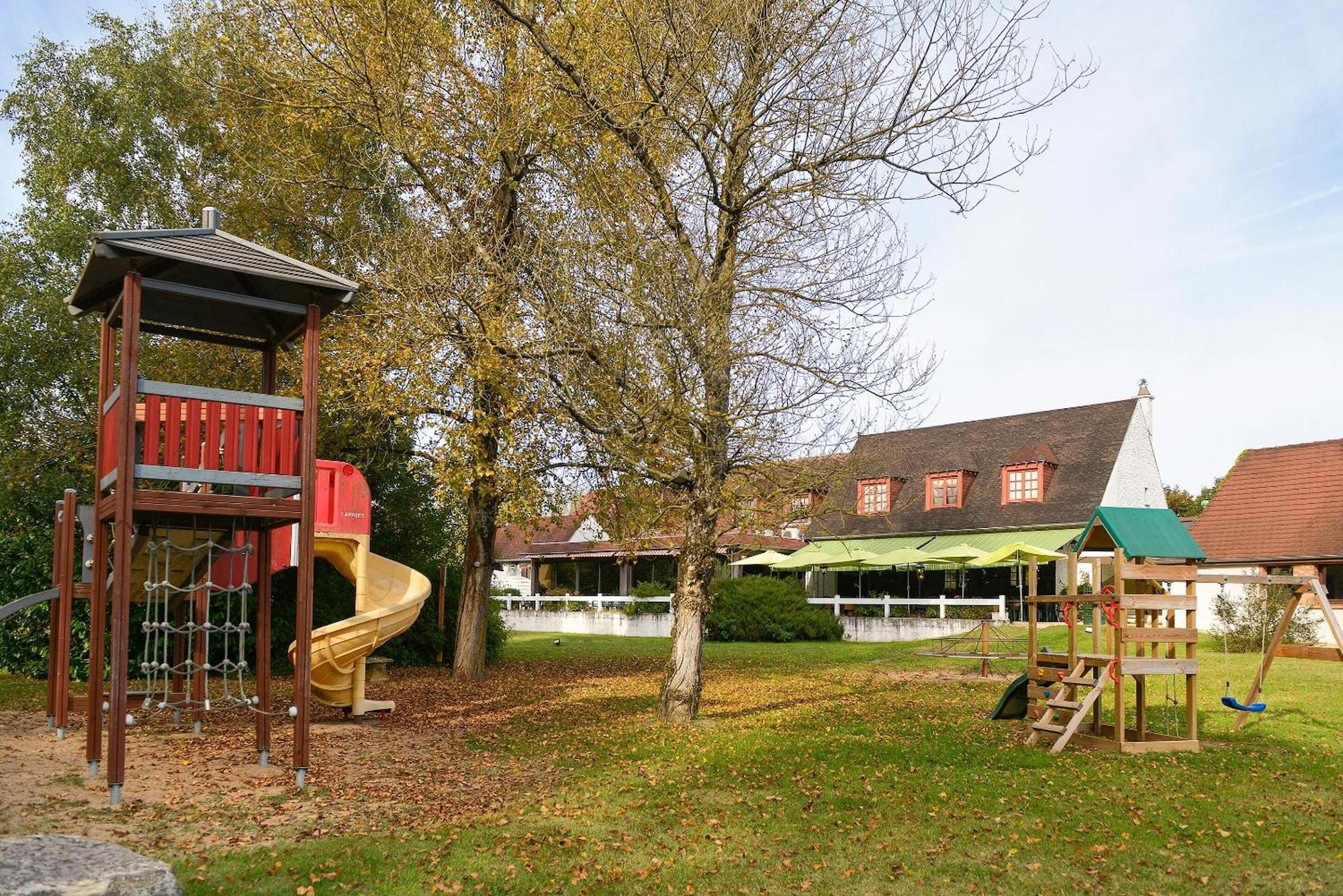Instalaciones Recreativas Le Relais de Pouilly